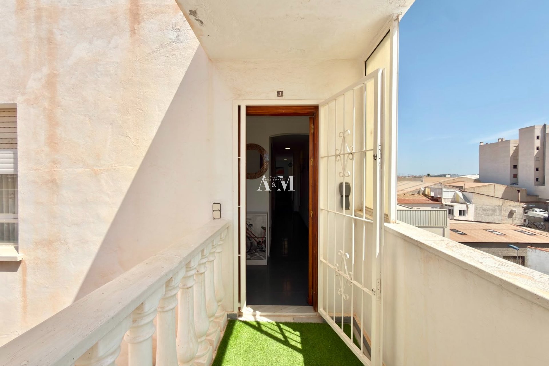Alquiler a largo plazo - Apartamento / piso - Torrevieja - Centro