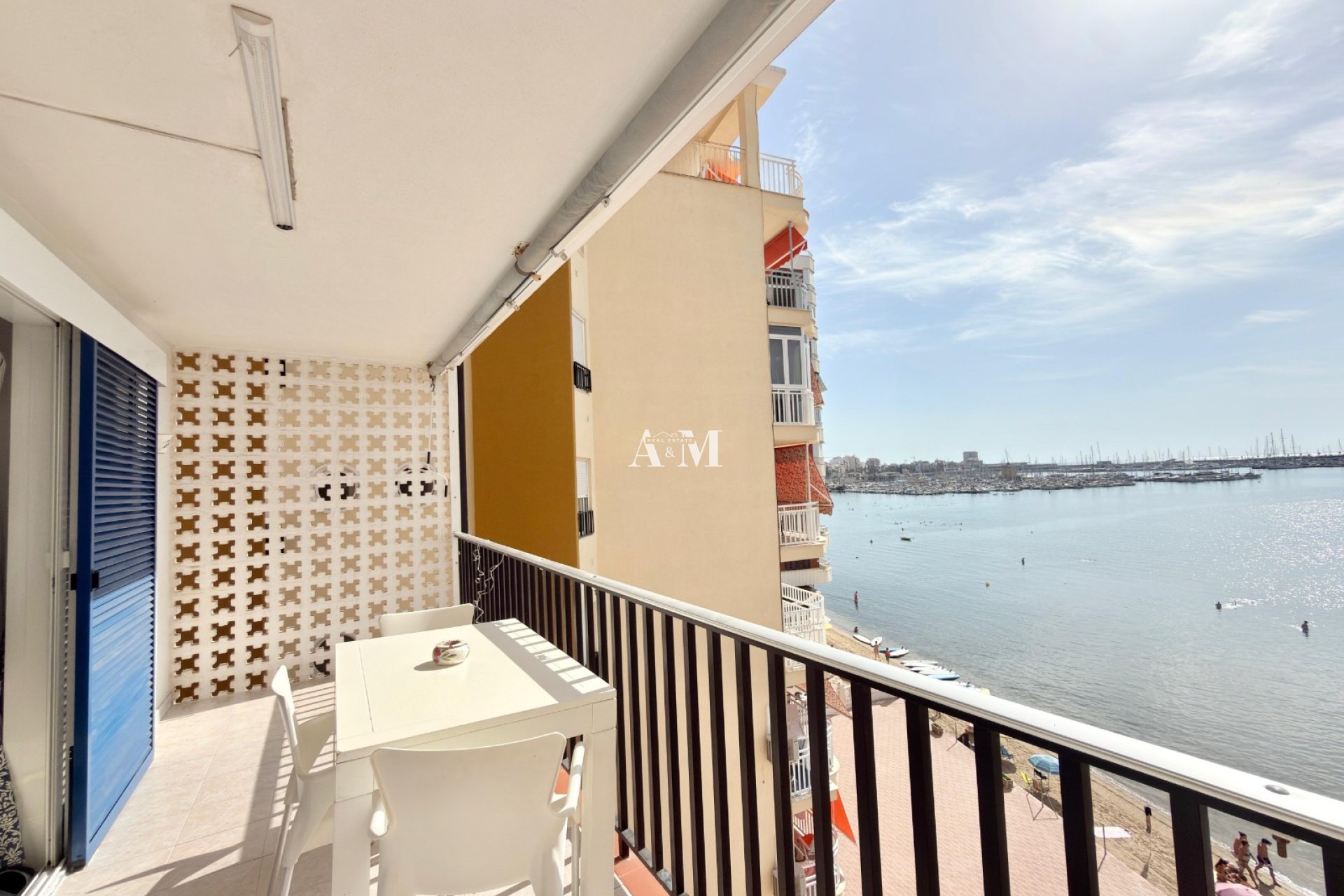 Alquiler a largo plazo - Apartamento / piso - Torrevieja - El Acequión - Los Náufragos