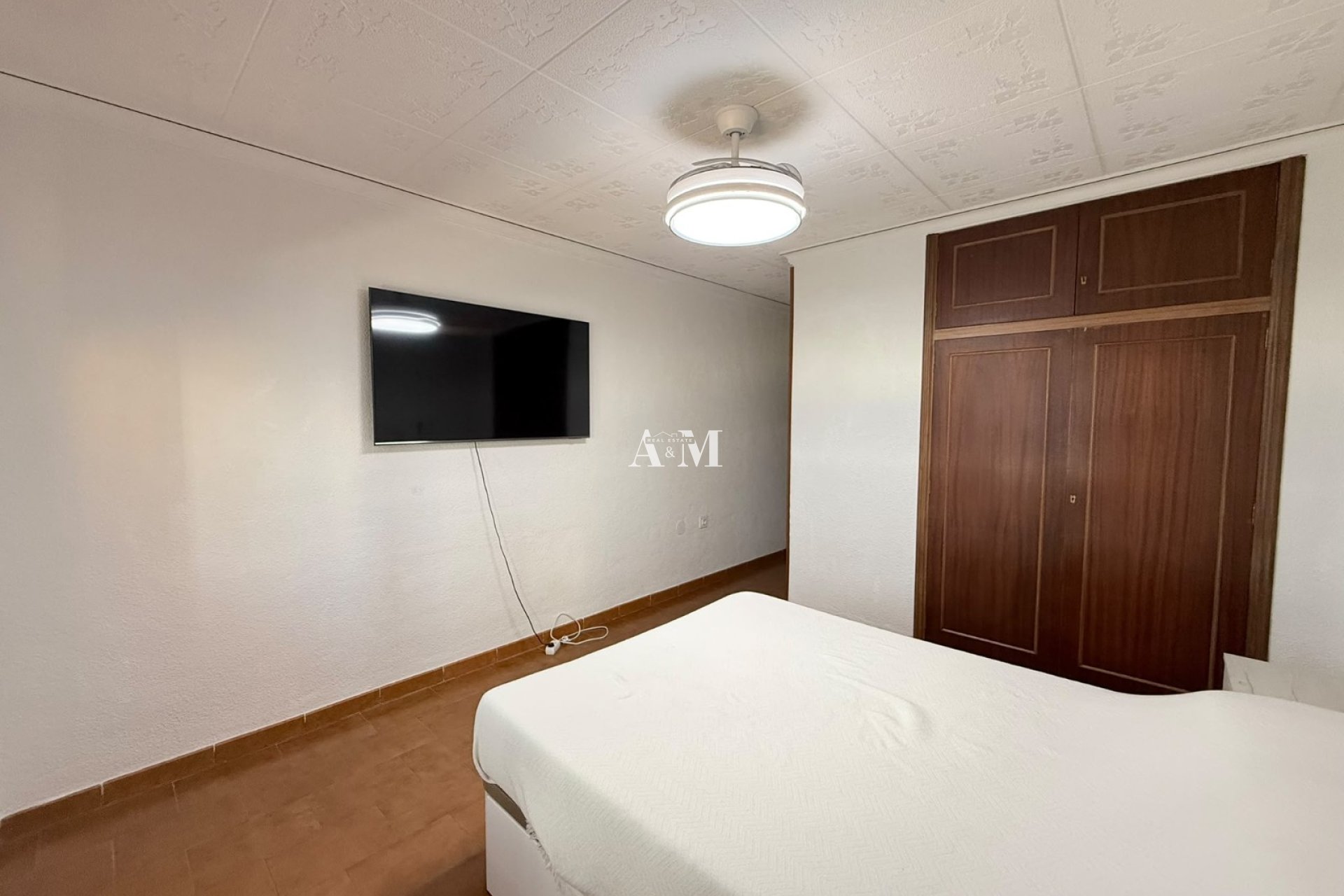 Alquiler a largo plazo - Apartamento / piso - Torrevieja - El Acequión - Los Náufragos