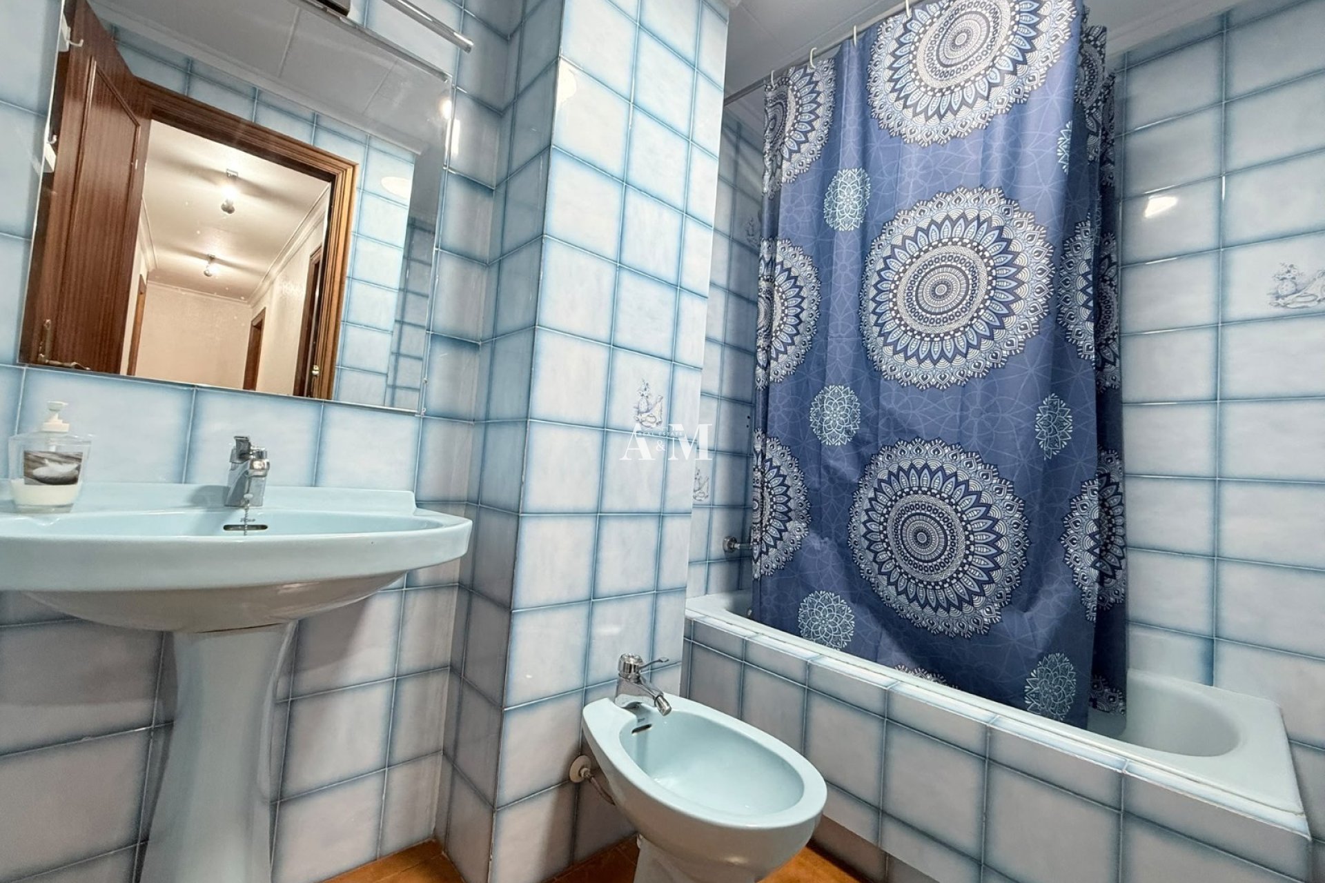 Alquiler a largo plazo - Apartamento / piso - Torrevieja - El Acequión - Los Náufragos