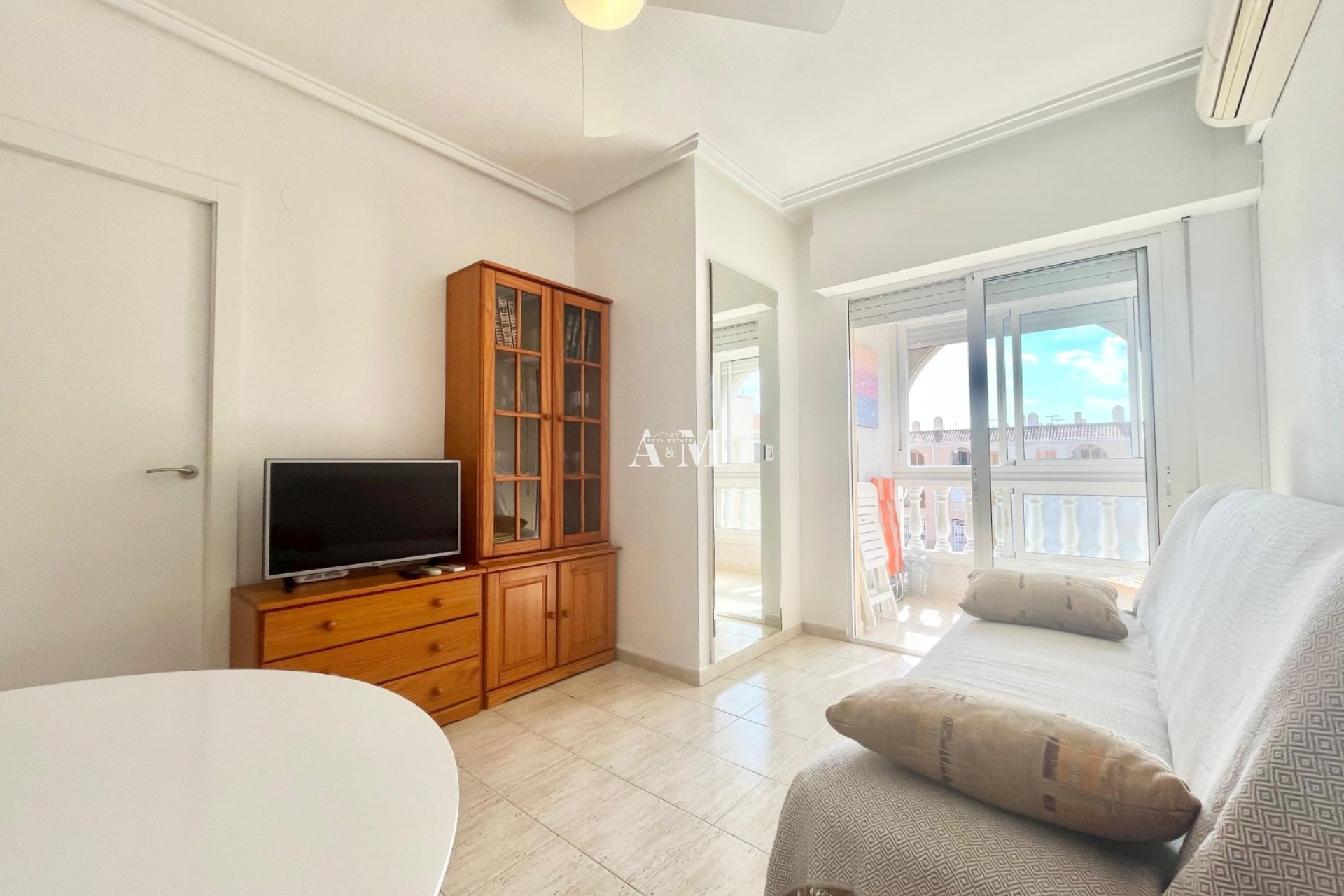 Alquiler a largo plazo - Apartamento / piso - Torrevieja - El Acequión - Los Náufragos