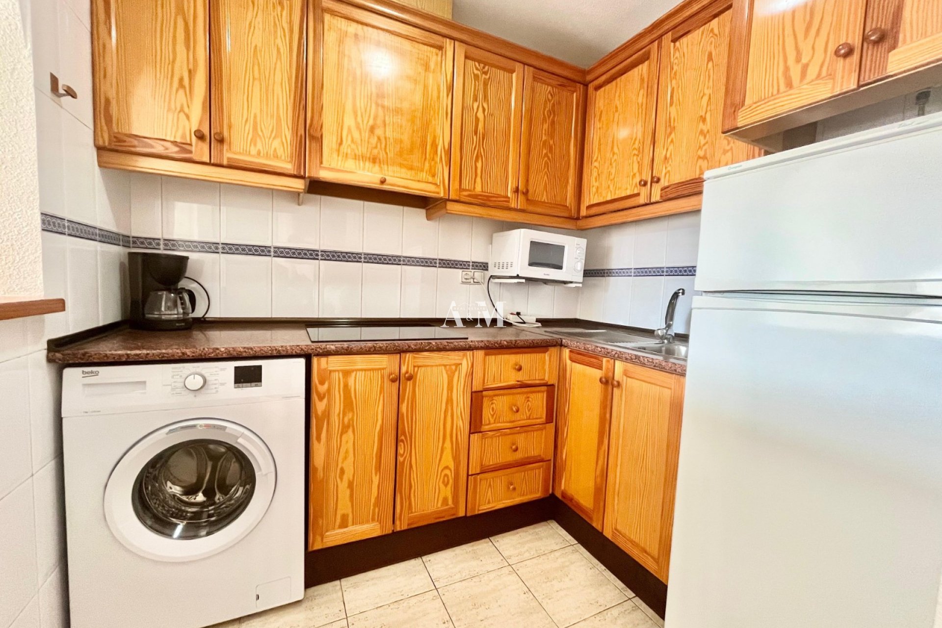 Alquiler a largo plazo - Apartamento / piso - Torrevieja - El Acequión - Los Náufragos