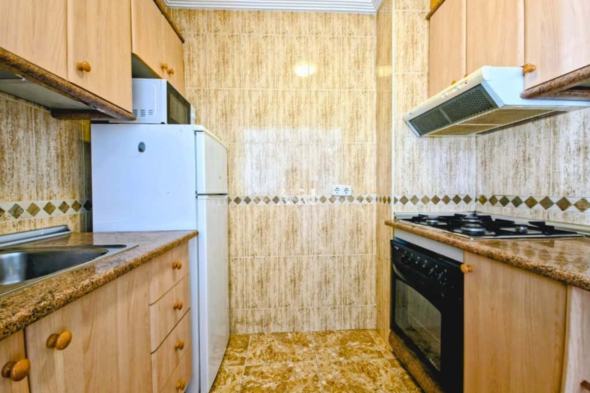 Alquiler a largo plazo - Apartamento / piso - Torrevieja - El Acequión - Los Náufragos