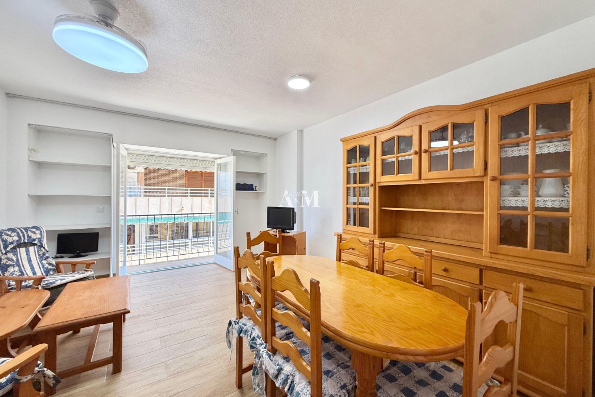 Alquiler a largo plazo - Apartamento / piso - Torrevieja - El Acequión - Los Náufragos