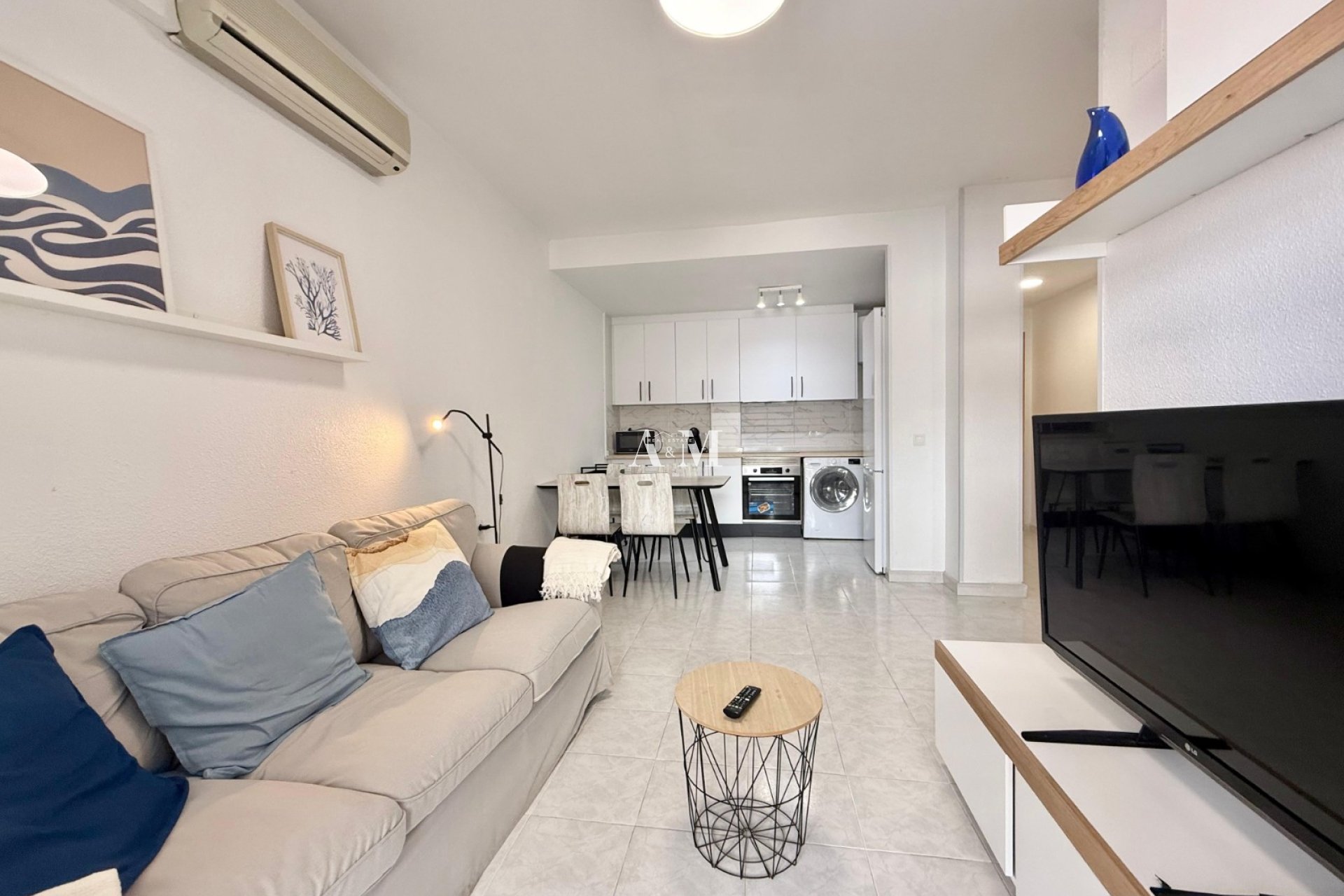 Alquiler a largo plazo - Apartamento / piso - Torrevieja - El Acequión - Los Náufragos