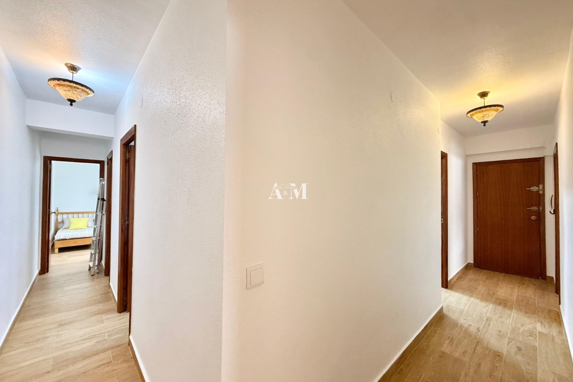Alquiler a largo plazo - Apartamento / piso - Torrevieja - El Acequión - Los Náufragos