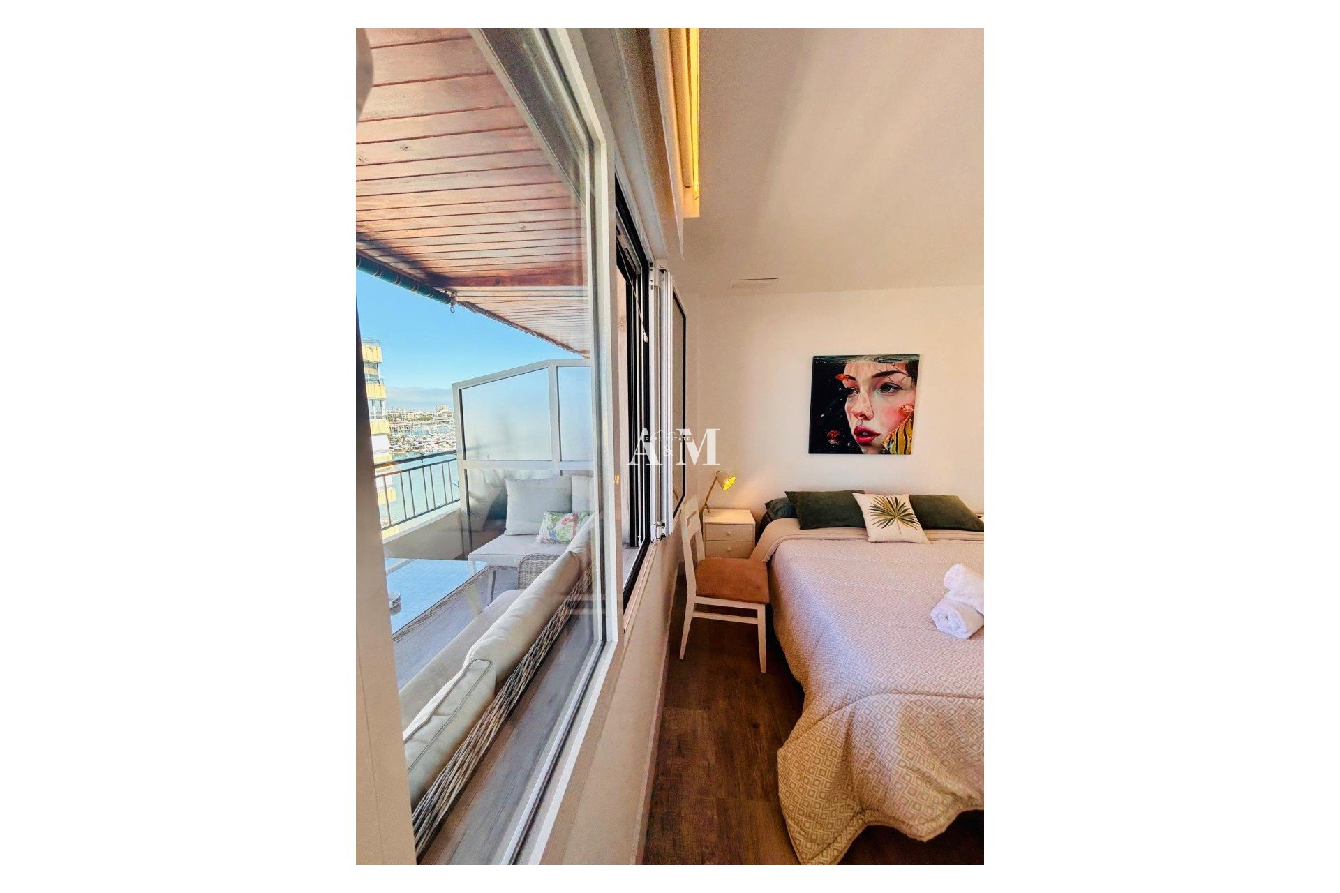 Alquiler a largo plazo - Apartamento / piso - Torrevieja - El Acequión - Los Náufragos