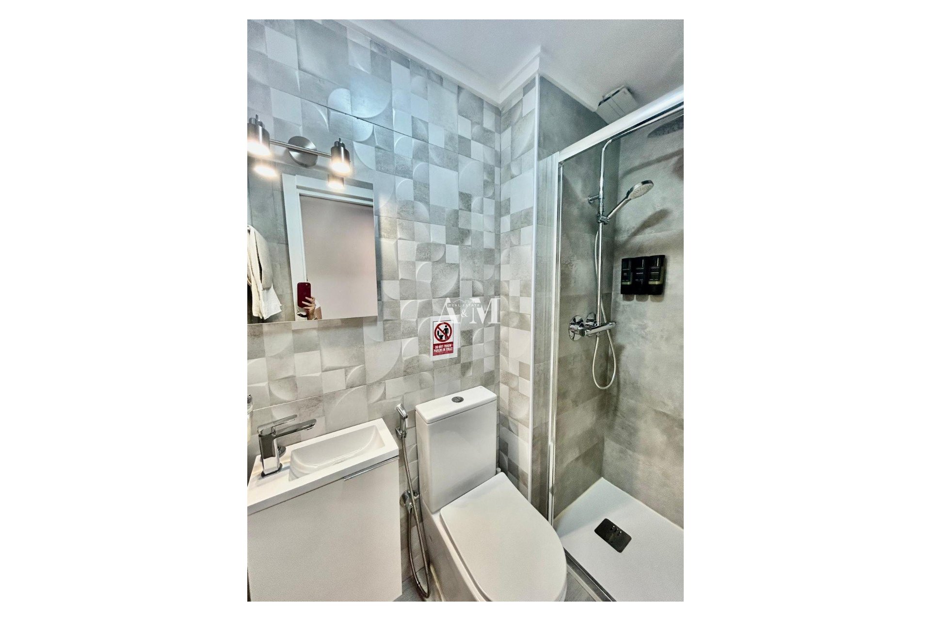 Alquiler a largo plazo - Apartamento / piso - Torrevieja - El Acequión - Los Náufragos