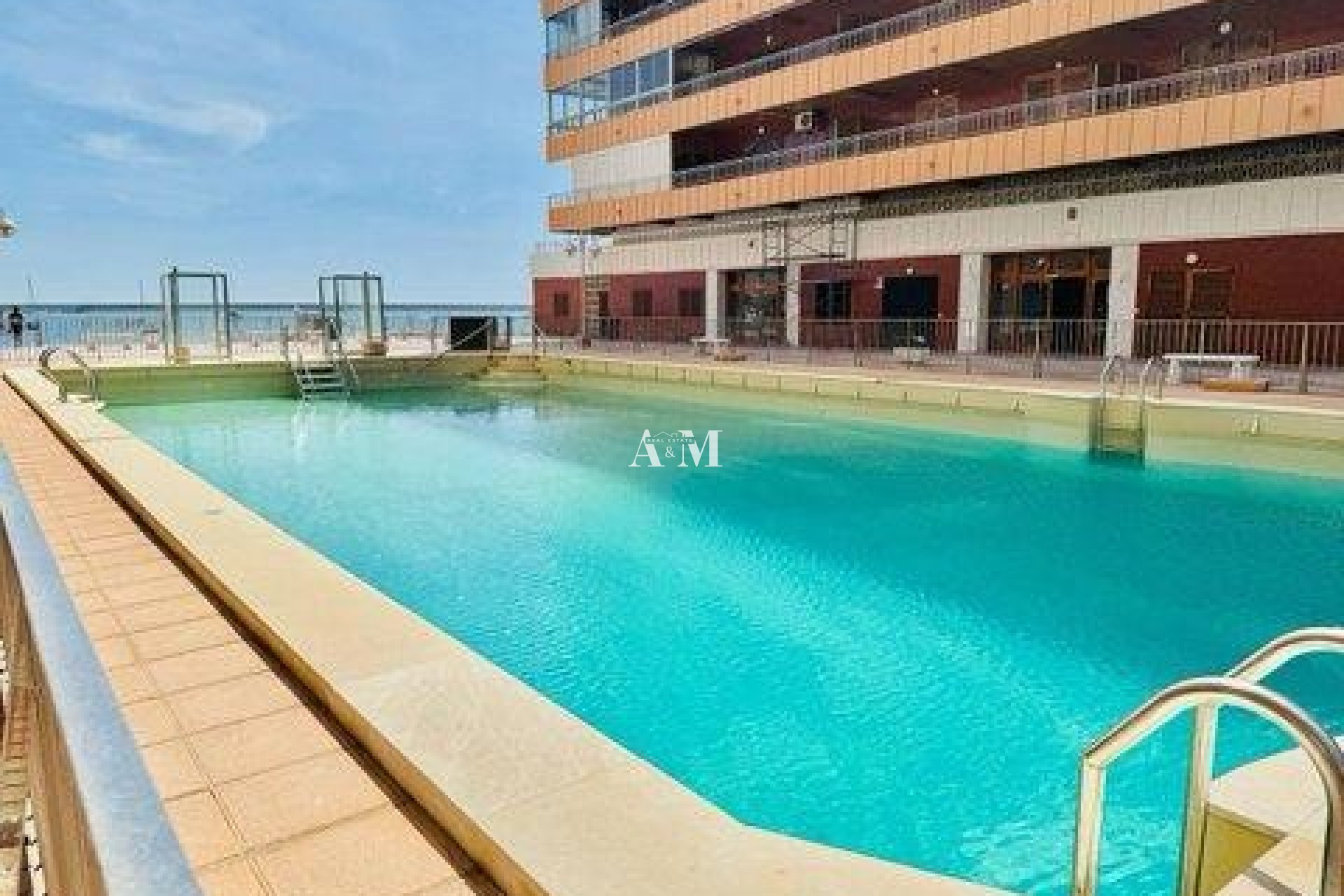 Alquiler a largo plazo - Apartamento / piso - Torrevieja - El Acequión - Los Náufragos
