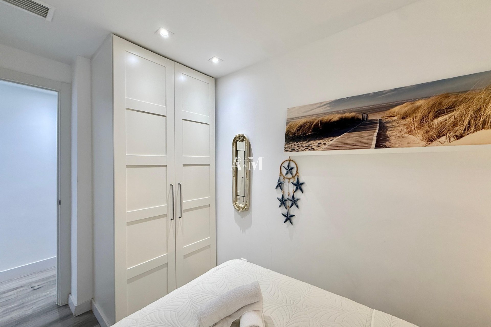 Alquiler a largo plazo - Apartamento / piso - Torrevieja - El Acequión - Los Náufragos