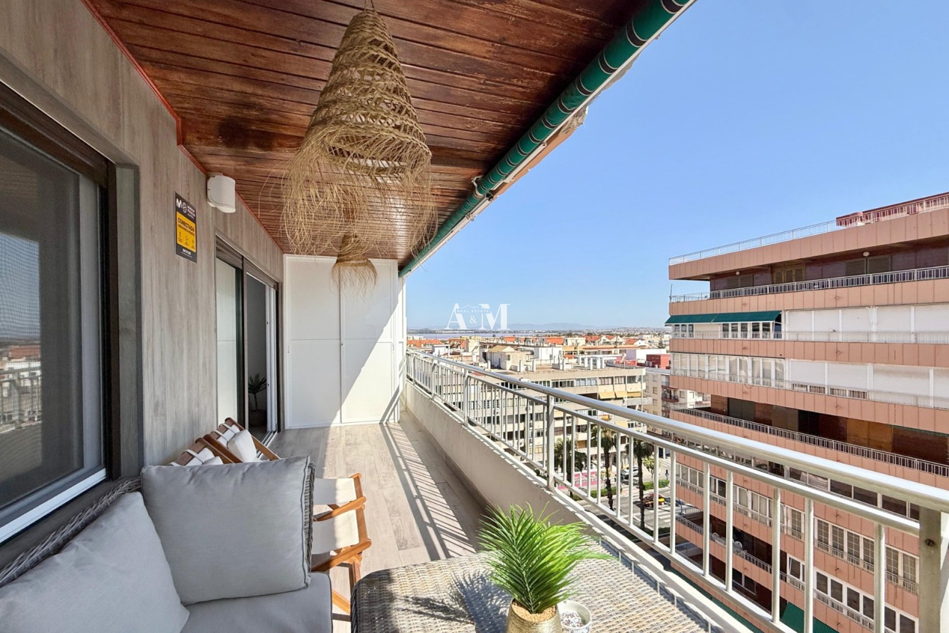Alquiler a largo plazo - Apartamento / piso - Torrevieja - El Acequión - Los Náufragos