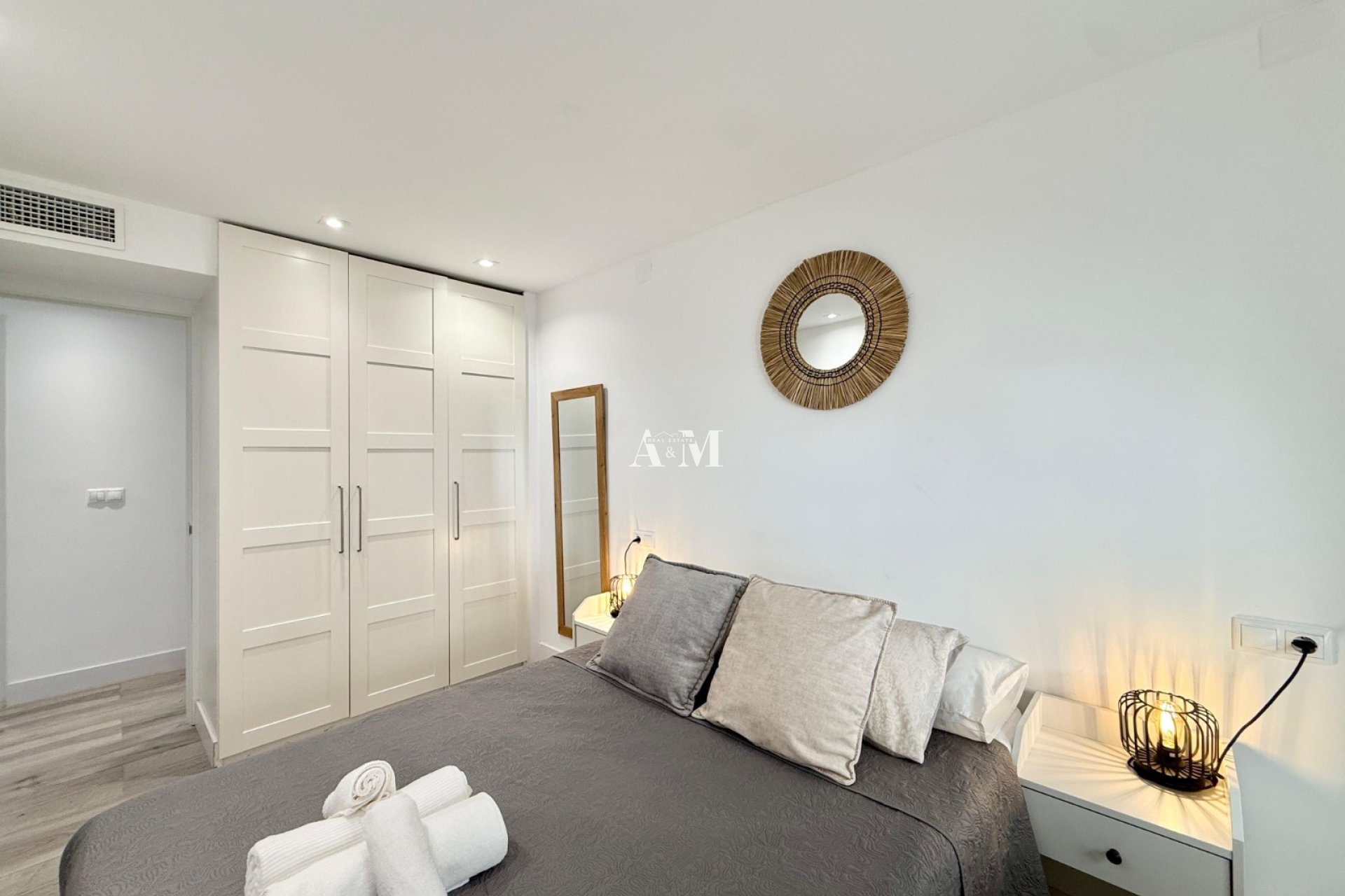 Alquiler a largo plazo - Apartamento / piso - Torrevieja - El Acequión - Los Náufragos