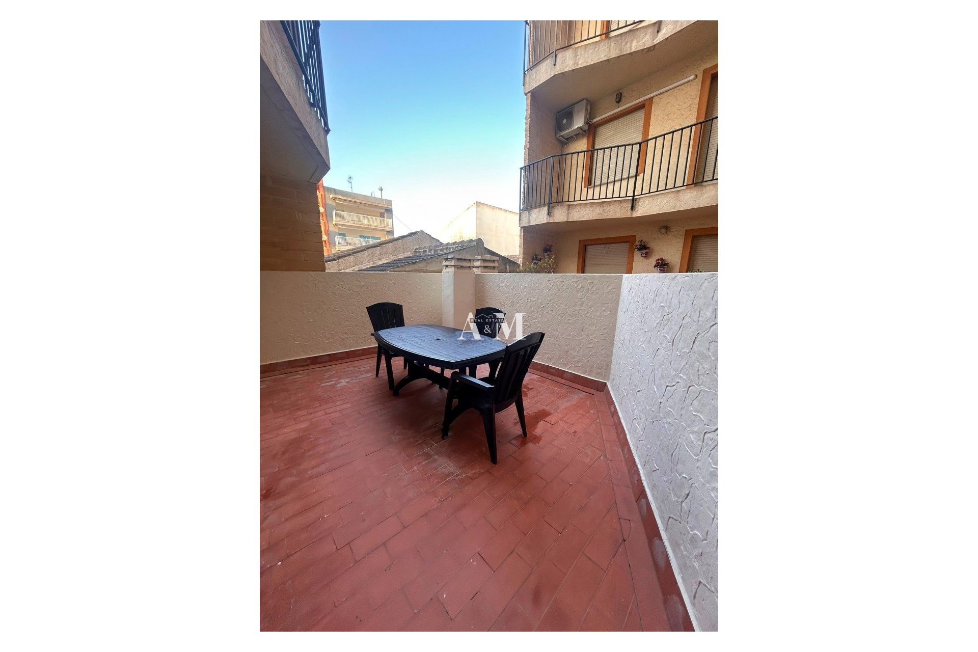 Alquiler a largo plazo - Apartamento / piso - Torrevieja - El Acequión - Los Náufragos