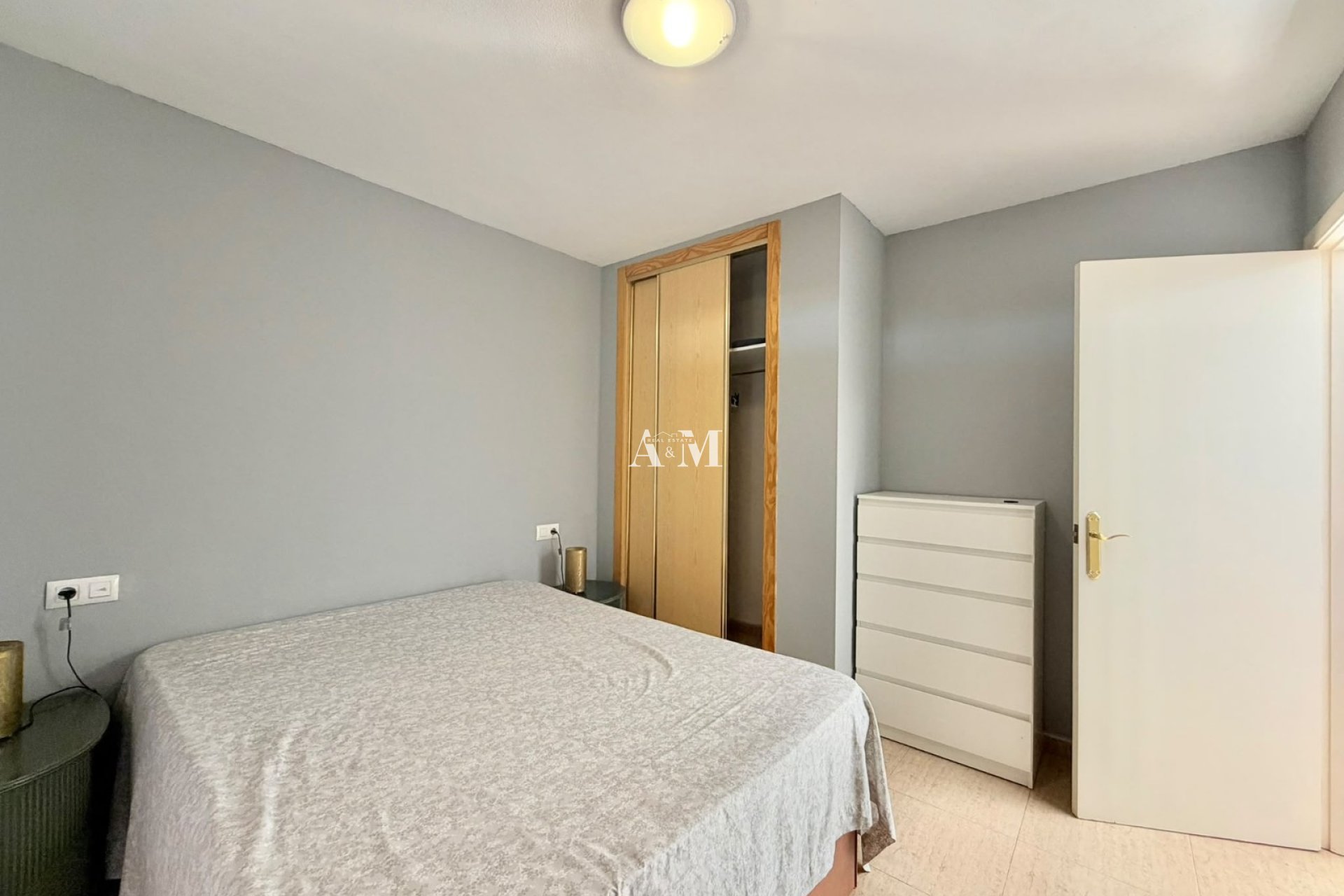 Alquiler a largo plazo - Apartamento / piso - Torrevieja - El Molino