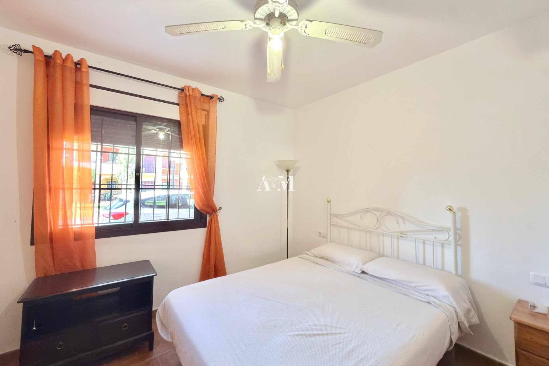 Alquiler a largo plazo - Apartamento / piso - Torrevieja - La Siesta - El Salado -  Torreta