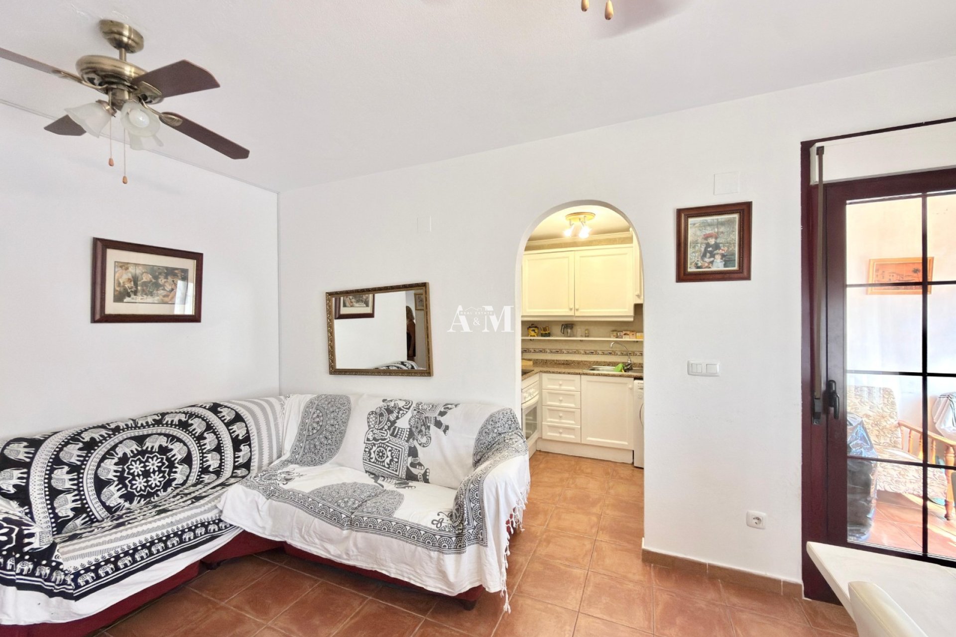 Alquiler a largo plazo - Apartamento / piso - Torrevieja - La Siesta - El Salado -  Torreta