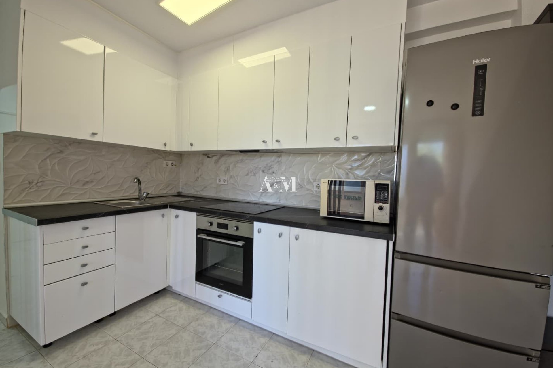 Alquiler a largo plazo - Apartamento / piso - Torrevieja - La Veleta