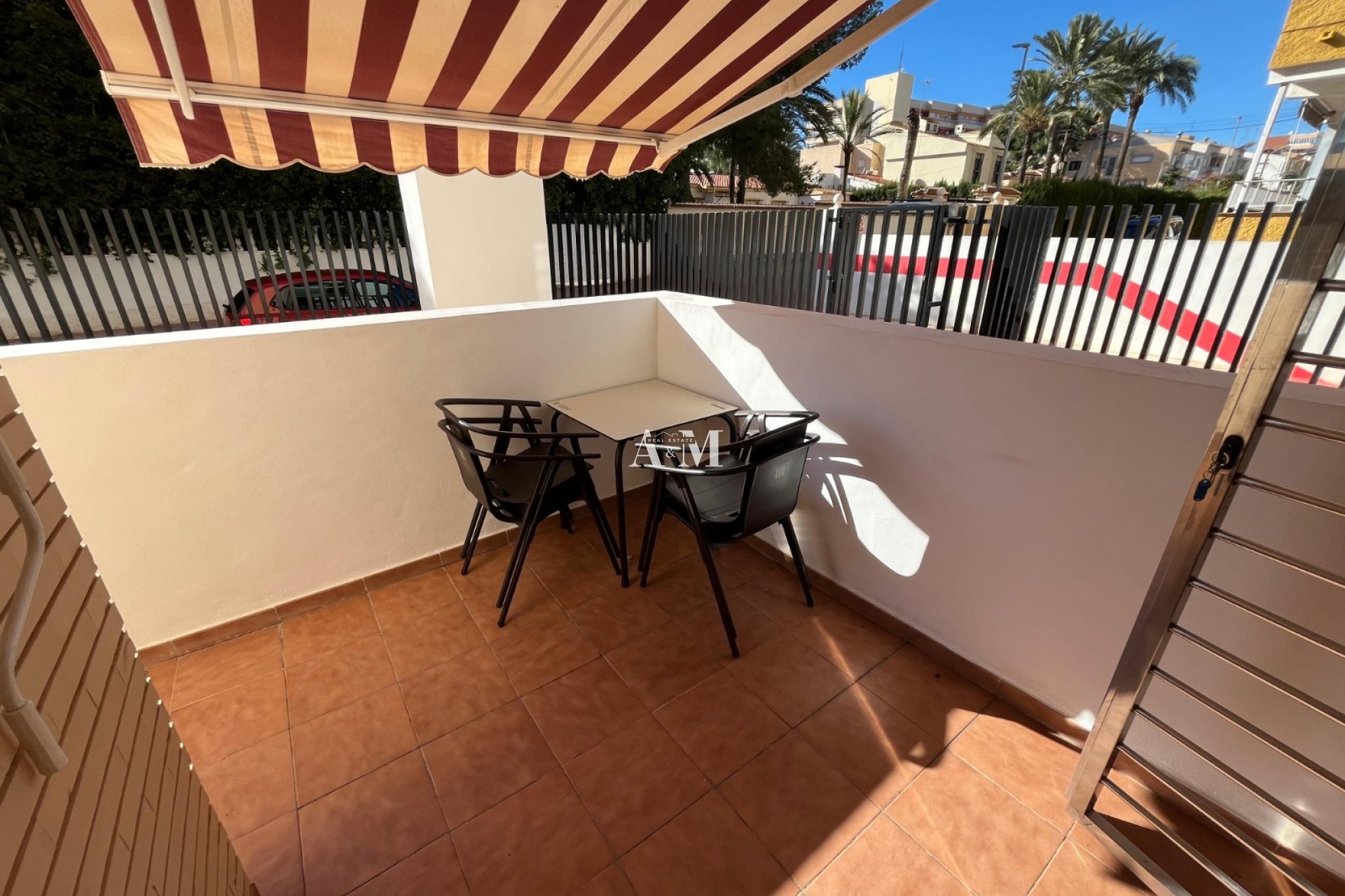 Alquiler a largo plazo - Apartamento / piso - Torrevieja - La Veleta