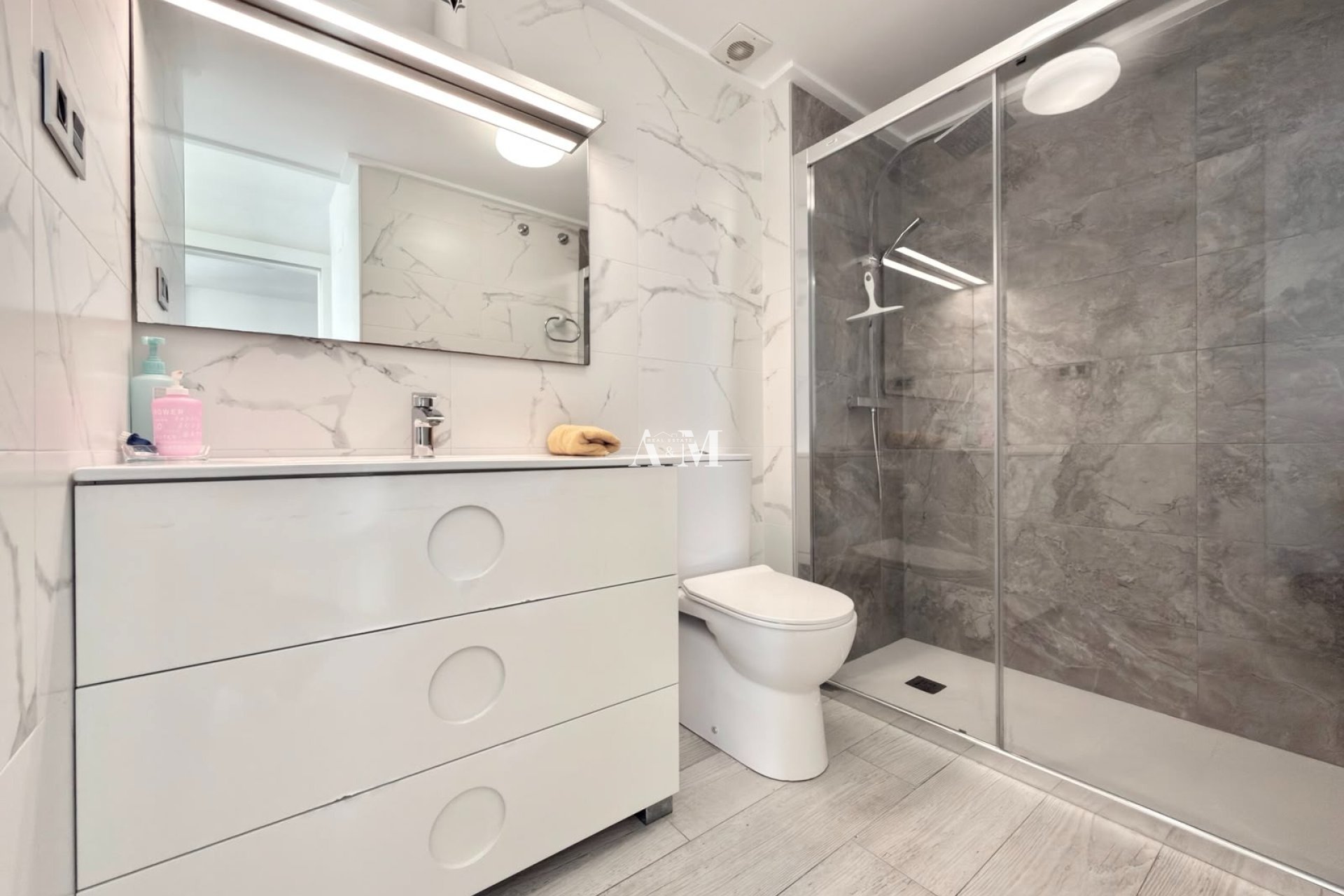 Alquiler a largo plazo - Apartamento / piso - Torrevieja - La Veleta