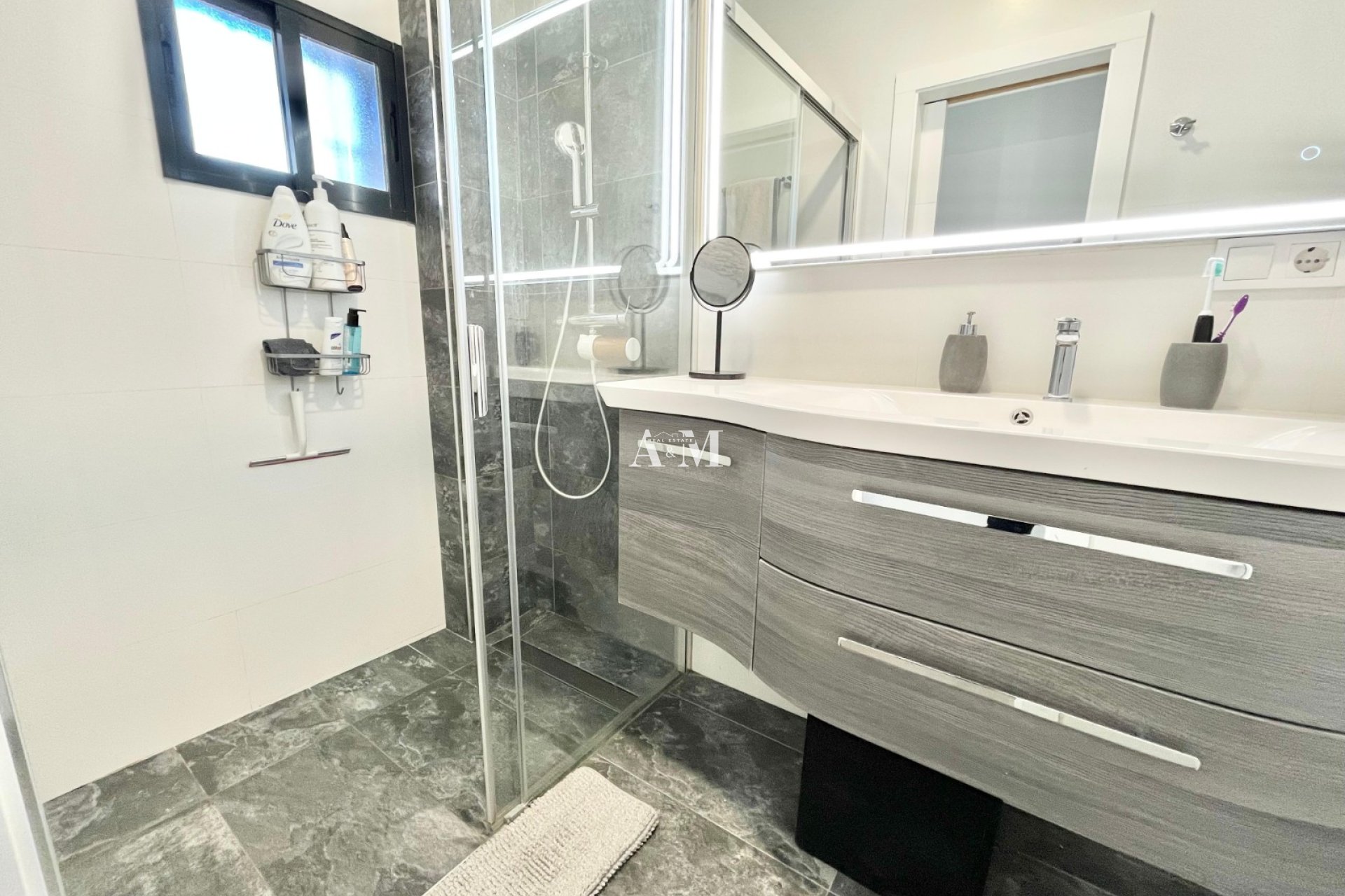 Alquiler a largo plazo - Apartamento / piso - Torrevieja - Nueva Torrevieja - Aguas Nuevas