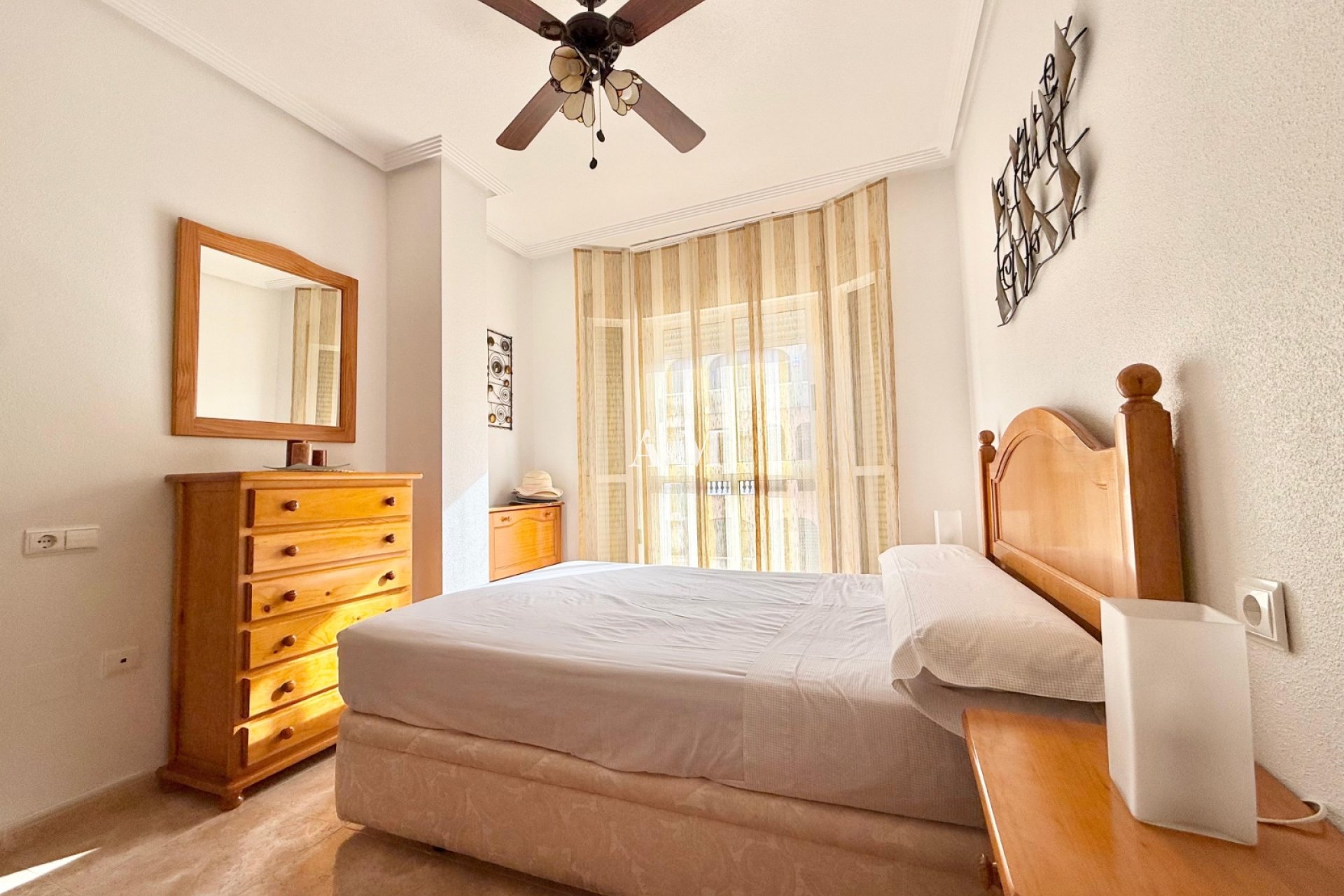 Alquiler a largo plazo - Apartamento / piso - Torrevieja - Parque de las Naciones