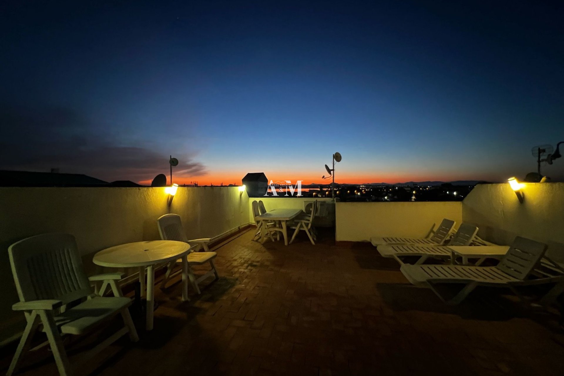 Alquiler a largo plazo - Apartamento / piso - Torrevieja - Parque de las Naciones