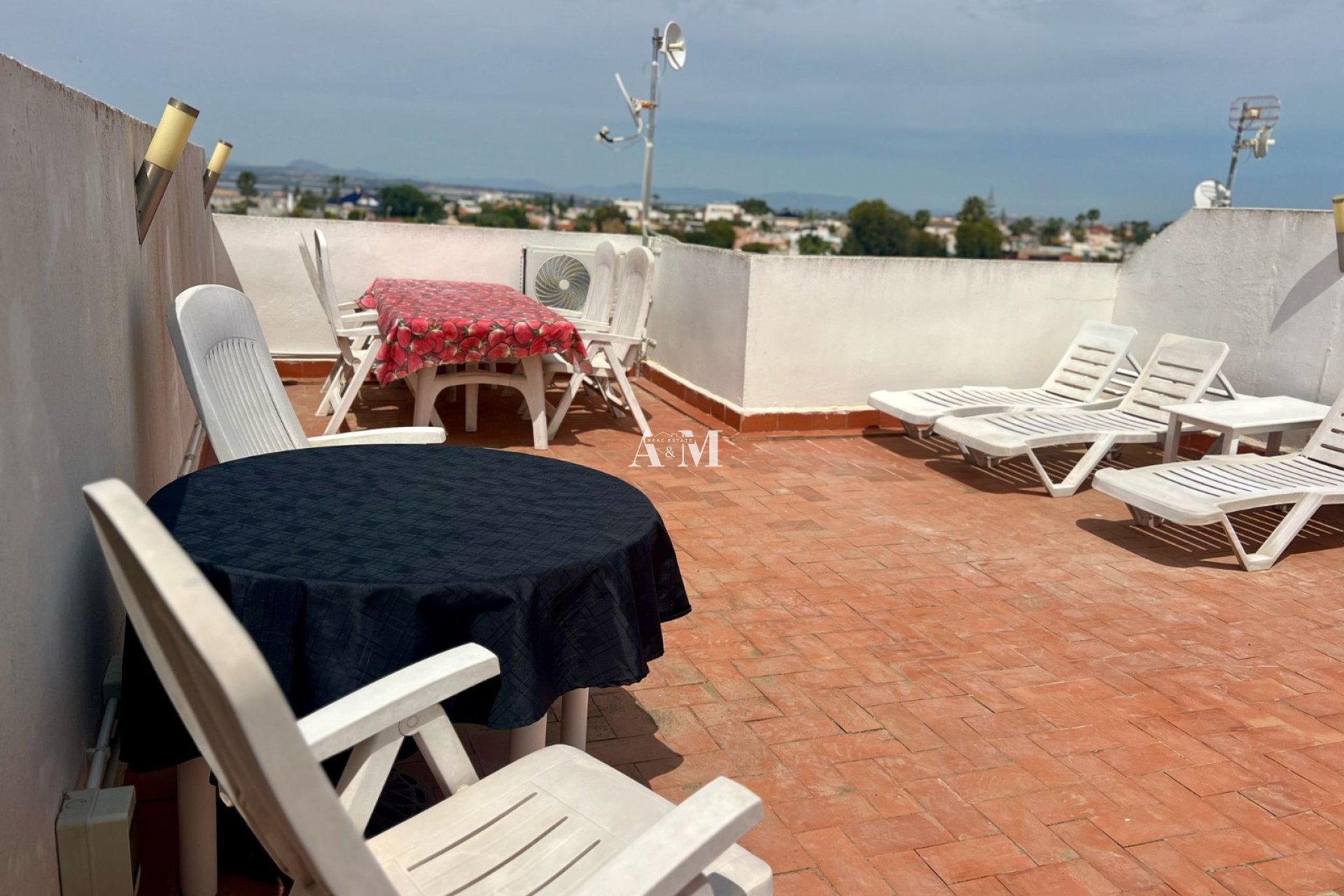 Alquiler a largo plazo - Apartamento / piso - Torrevieja - Parque de las Naciones