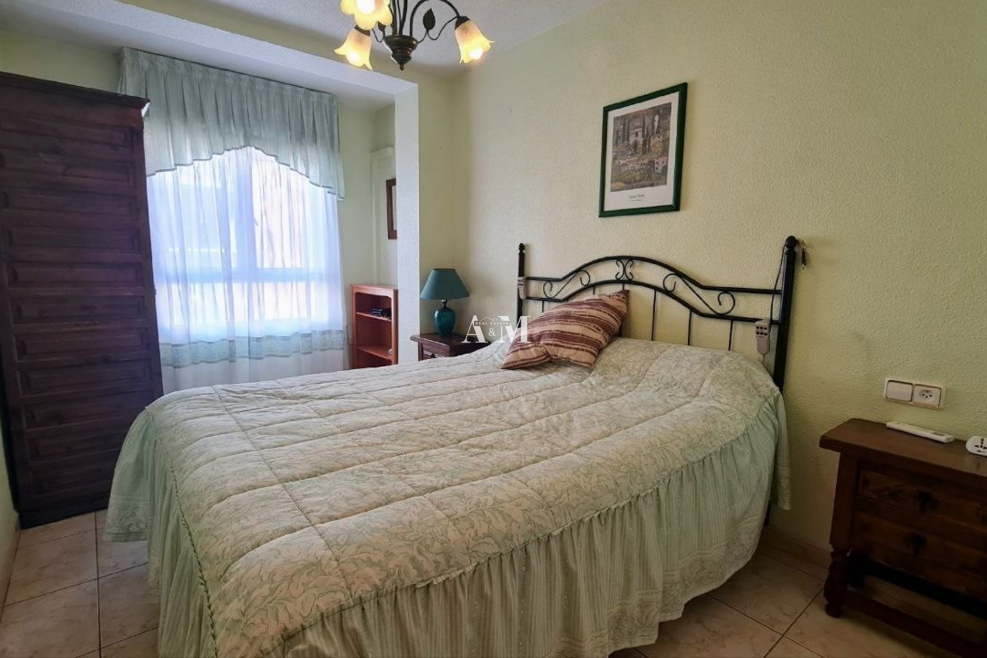 Alquiler a largo plazo - Apartamento / piso - Torrevieja - Playa de los Locos
