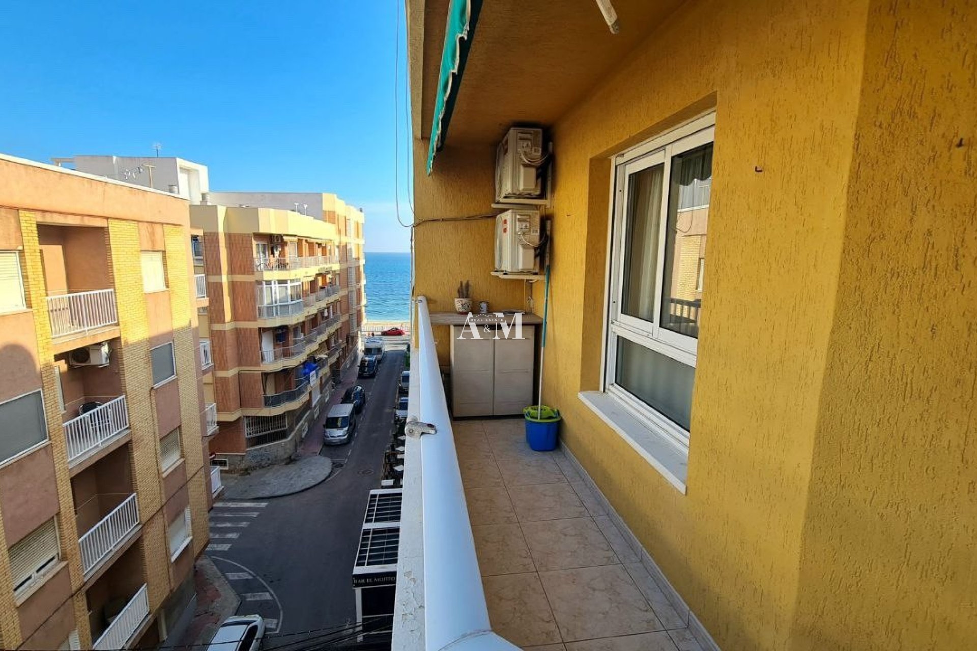 Alquiler a largo plazo - Apartamento / piso - Torrevieja - Playa de los Locos