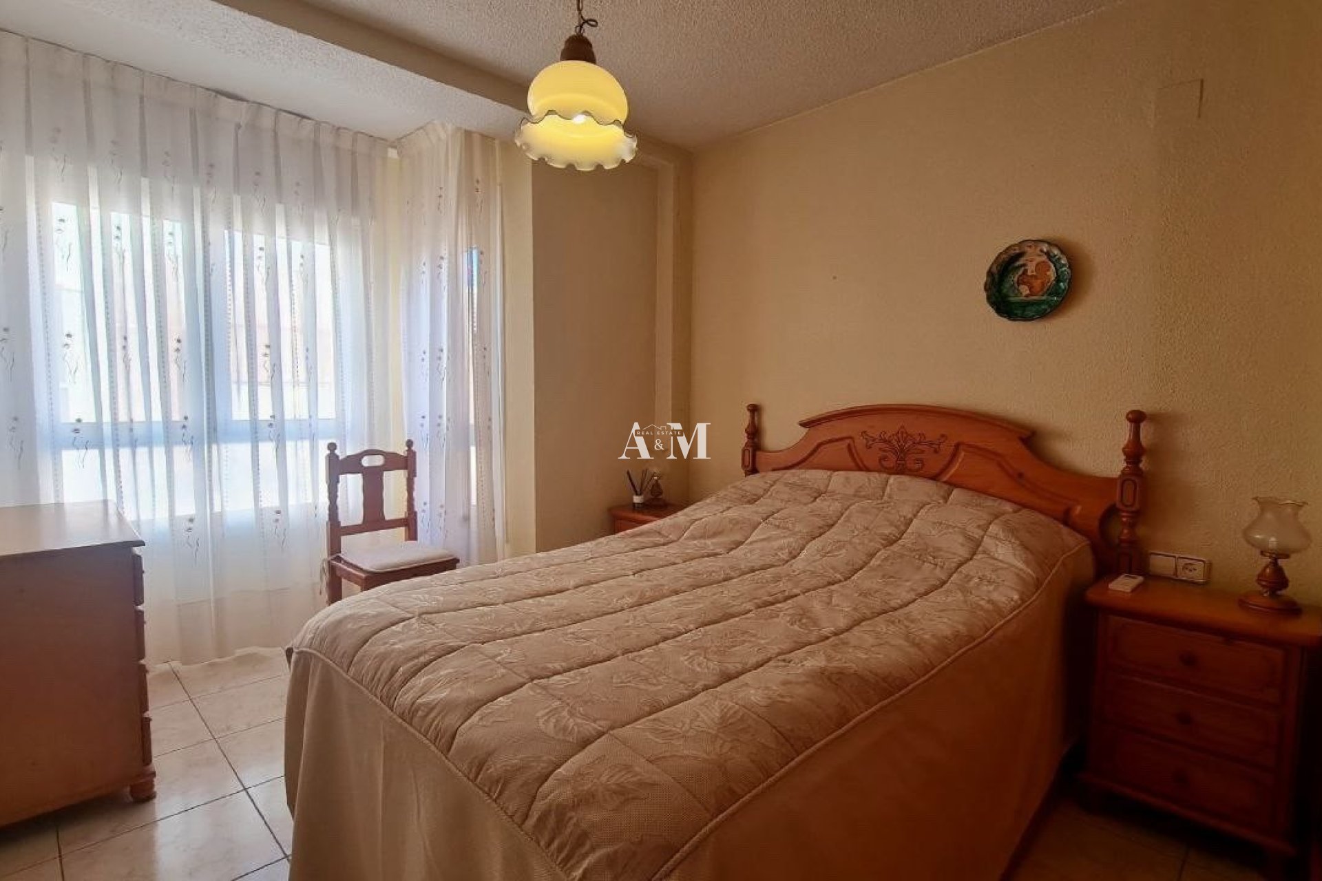 Alquiler a largo plazo - Apartamento / piso - Torrevieja - Playa de los Locos