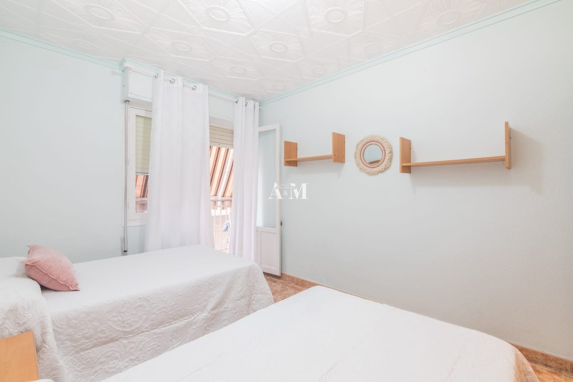 Alquiler a largo plazo - Apartamento / piso - Torrevieja - Playa de los Locos