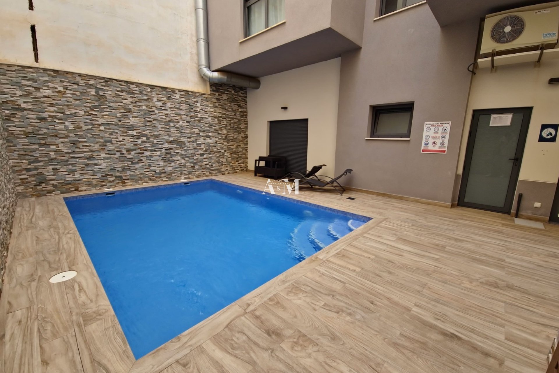 Alquiler a largo plazo - Apartamento / piso - Torrevieja - Playa de los Locos