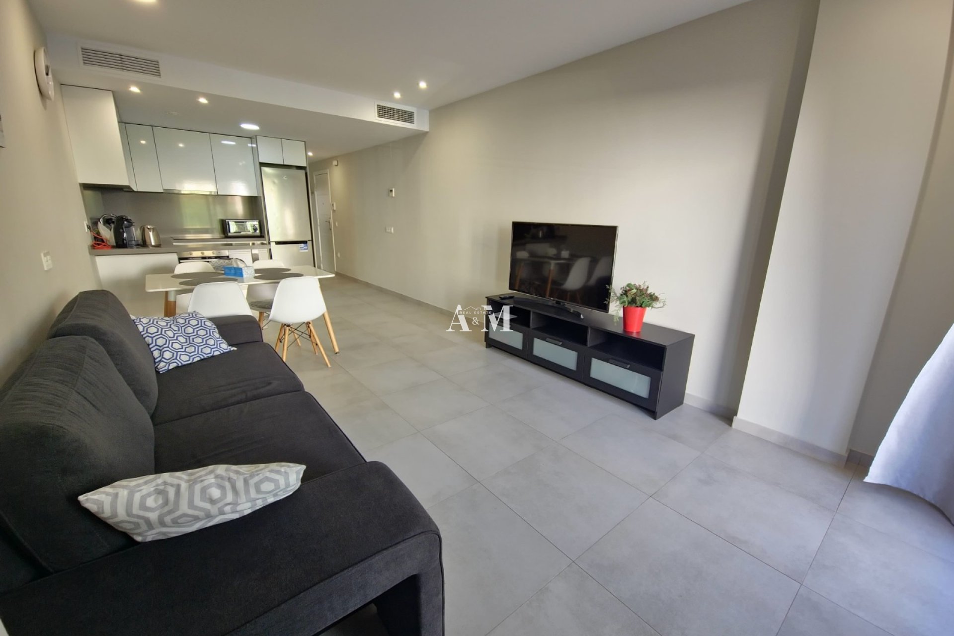 Alquiler a largo plazo - Apartamento / piso - Torrevieja - Playa de los Locos