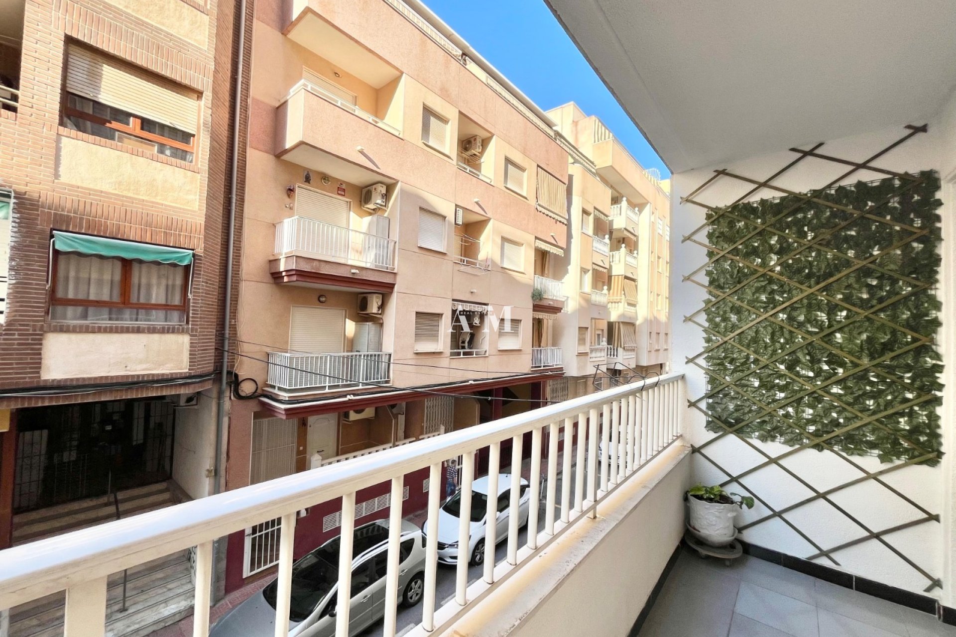 Alquiler a largo plazo - Apartamento / piso - Torrevieja - Playa de los Locos