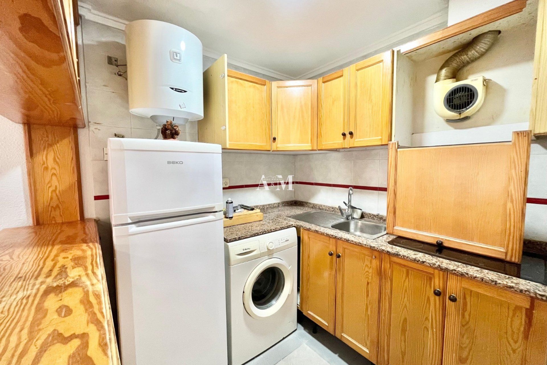 Alquiler a largo plazo - Apartamento / piso - Torrevieja - Playa de los Locos