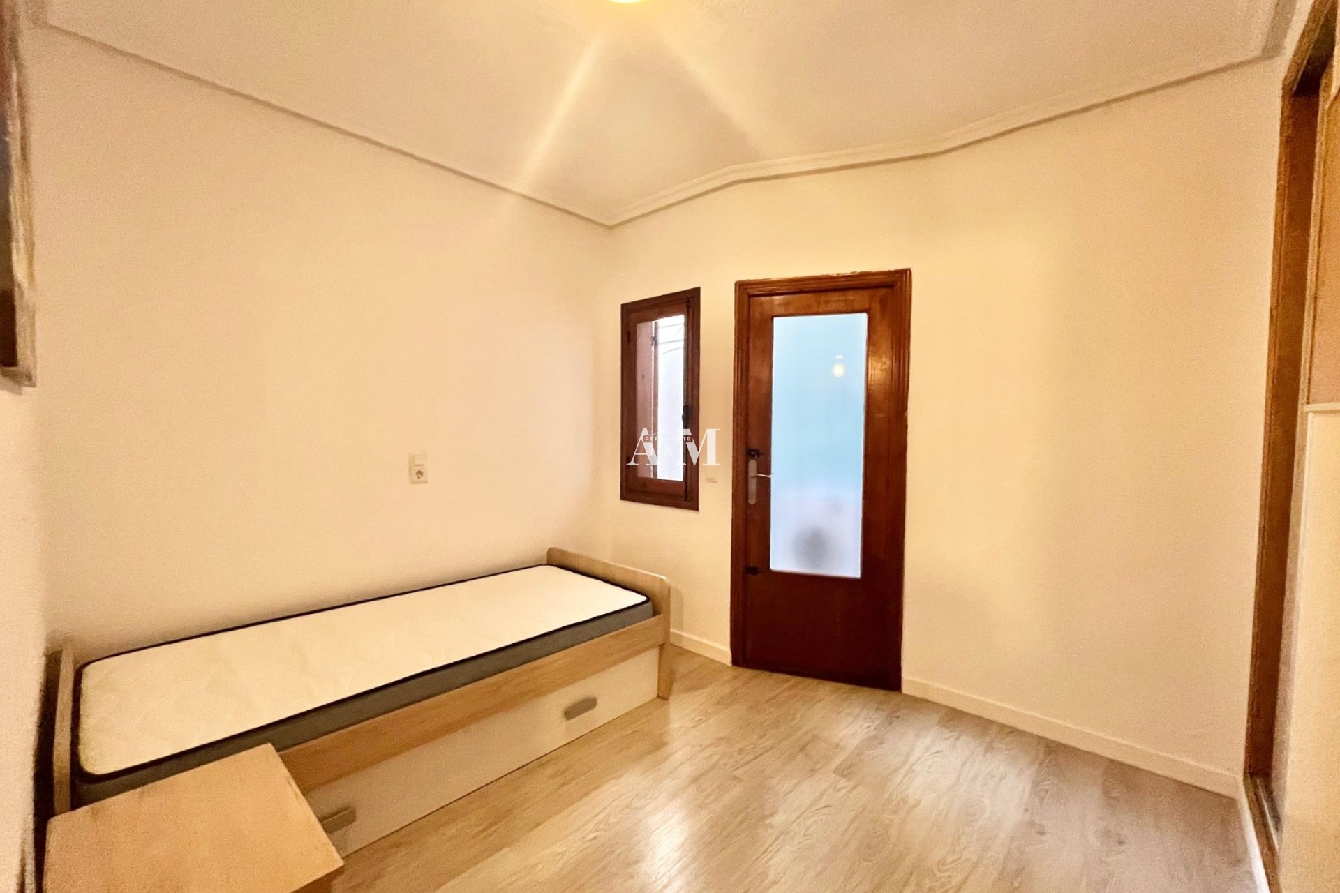 Alquiler a largo plazo - Apartamento / piso - Torrevieja - Playa de los Locos