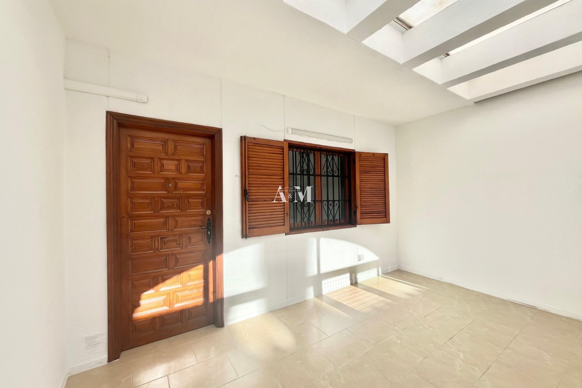 Alquiler a largo plazo - Apartamento / piso - Torrevieja - Playa de los Locos