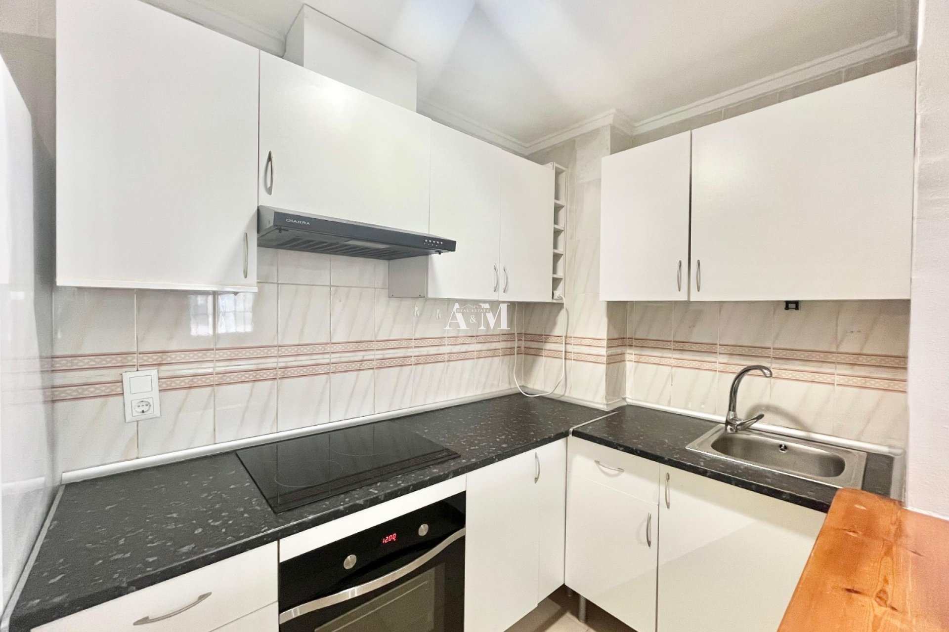 Alquiler a largo plazo - Apartamento / piso - Torrevieja - Playa de los Locos