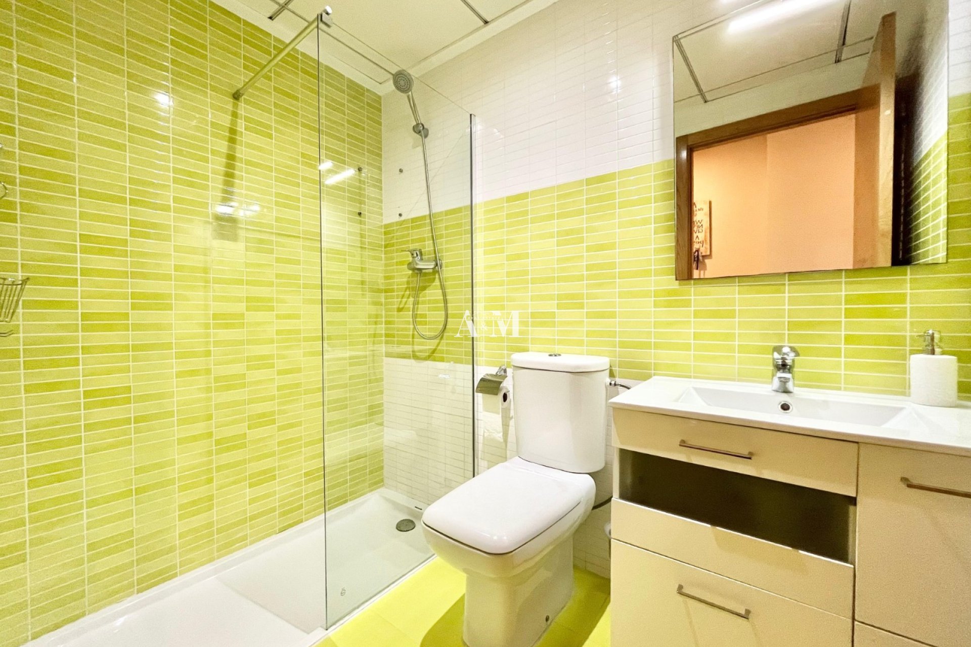 Alquiler a largo plazo - Apartamento / piso - Torrevieja - Playa de los Locos