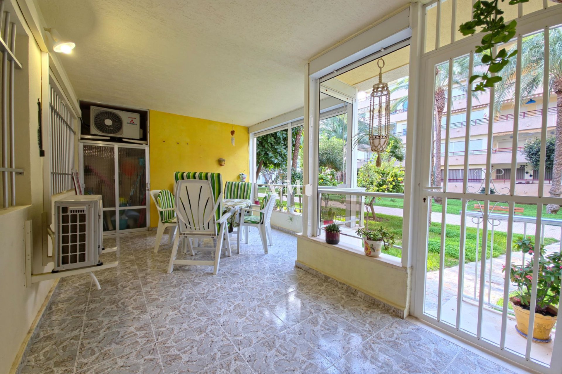 Alquiler a largo plazo - Apartamento / piso - Torrevieja - Playa de los Locos