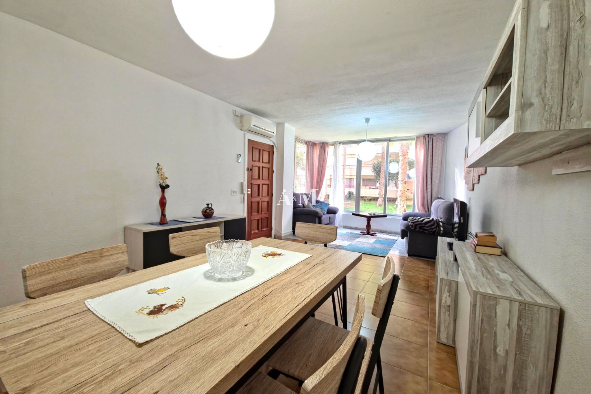 Alquiler a largo plazo - Apartamento / piso - Torrevieja - Playa de los Locos