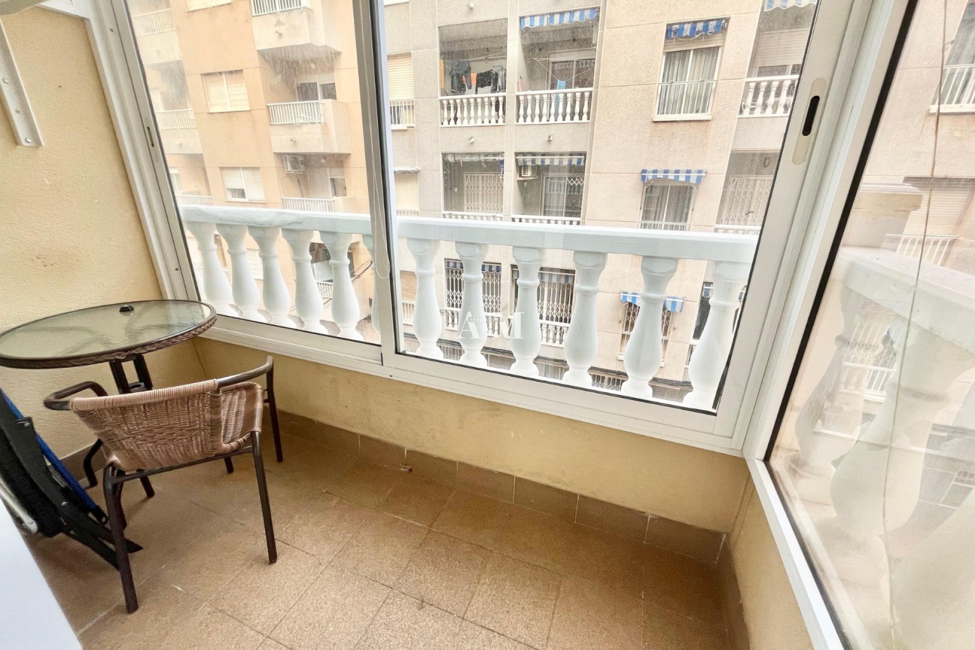 Alquiler a largo plazo - Apartamento / piso - Torrevieja - Playa de los Locos