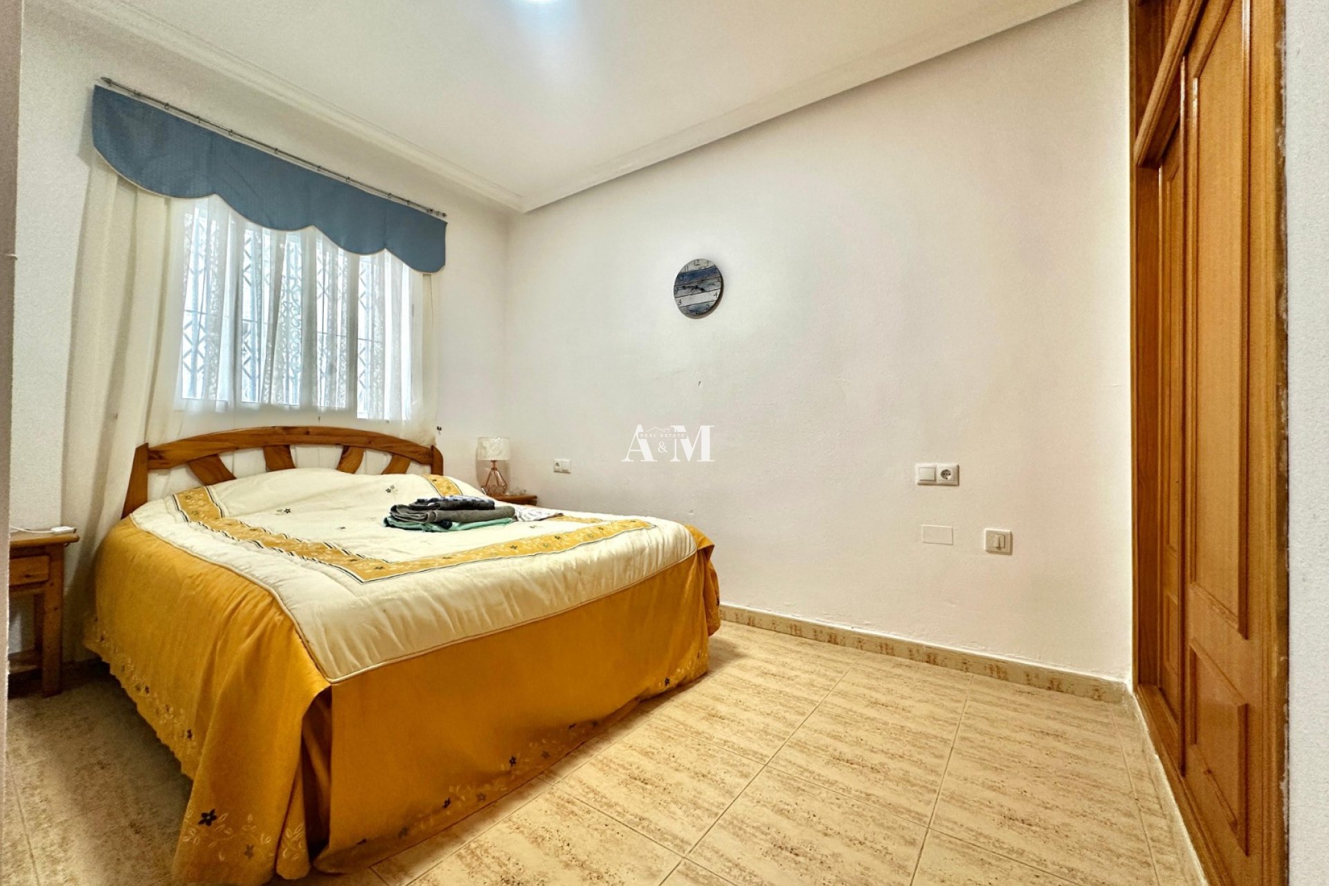 Alquiler a largo plazo - Apartamento / piso - Torrevieja - Playa de los Locos
