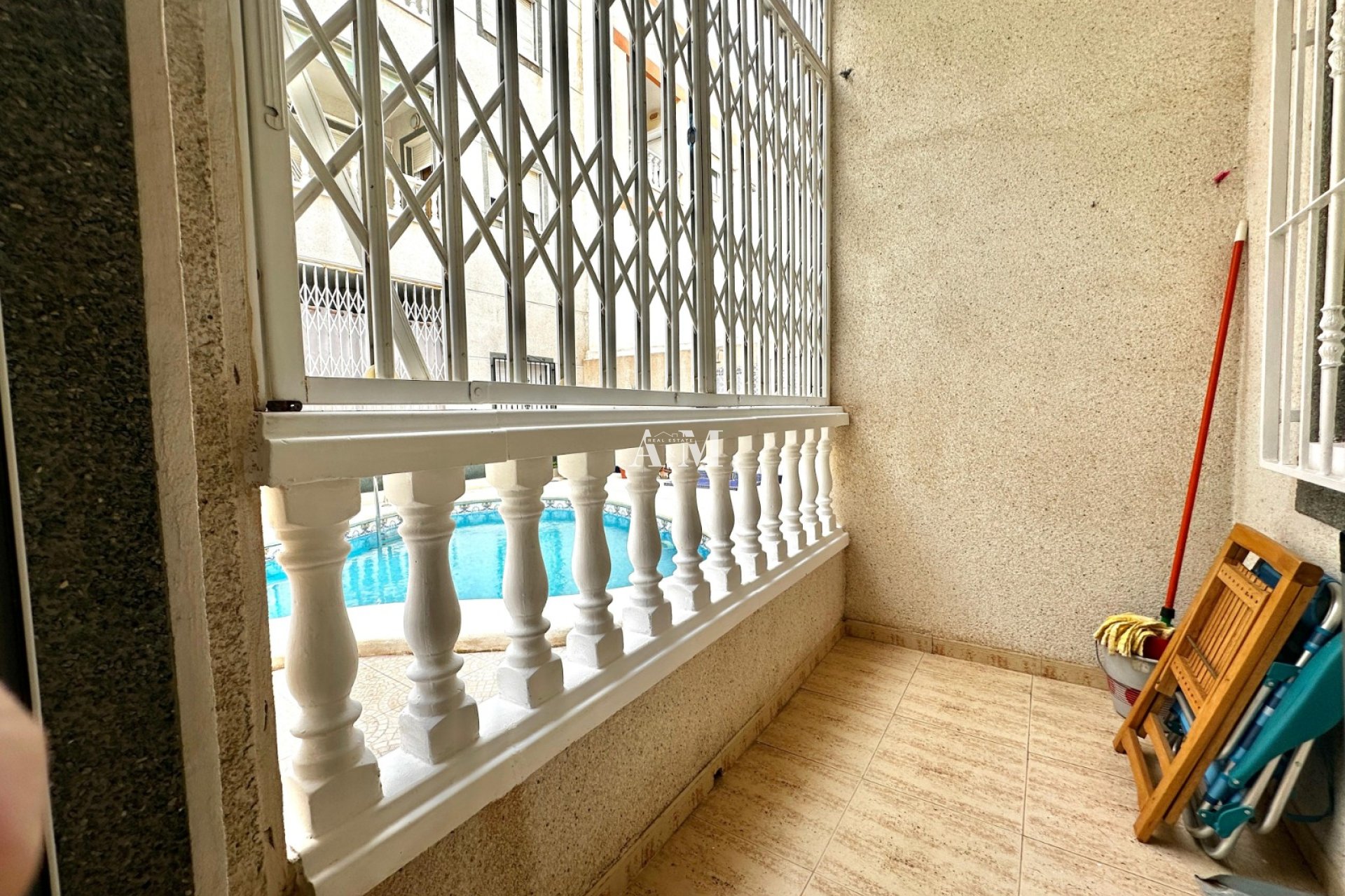 Alquiler a largo plazo - Apartamento / piso - Torrevieja - Playa de los Locos