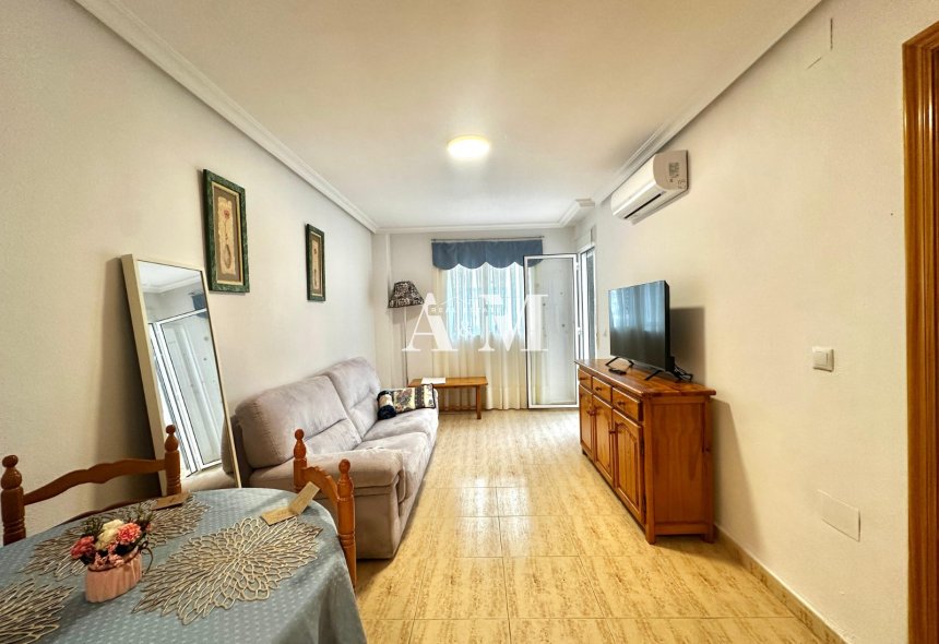 Alquiler a largo plazo - Apartamento / piso - Torrevieja - Playa de los Locos