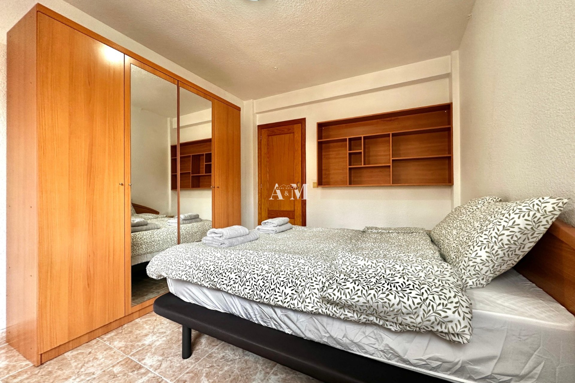 Alquiler a largo plazo - Apartamento / piso - Torrevieja - Playa de los Locos