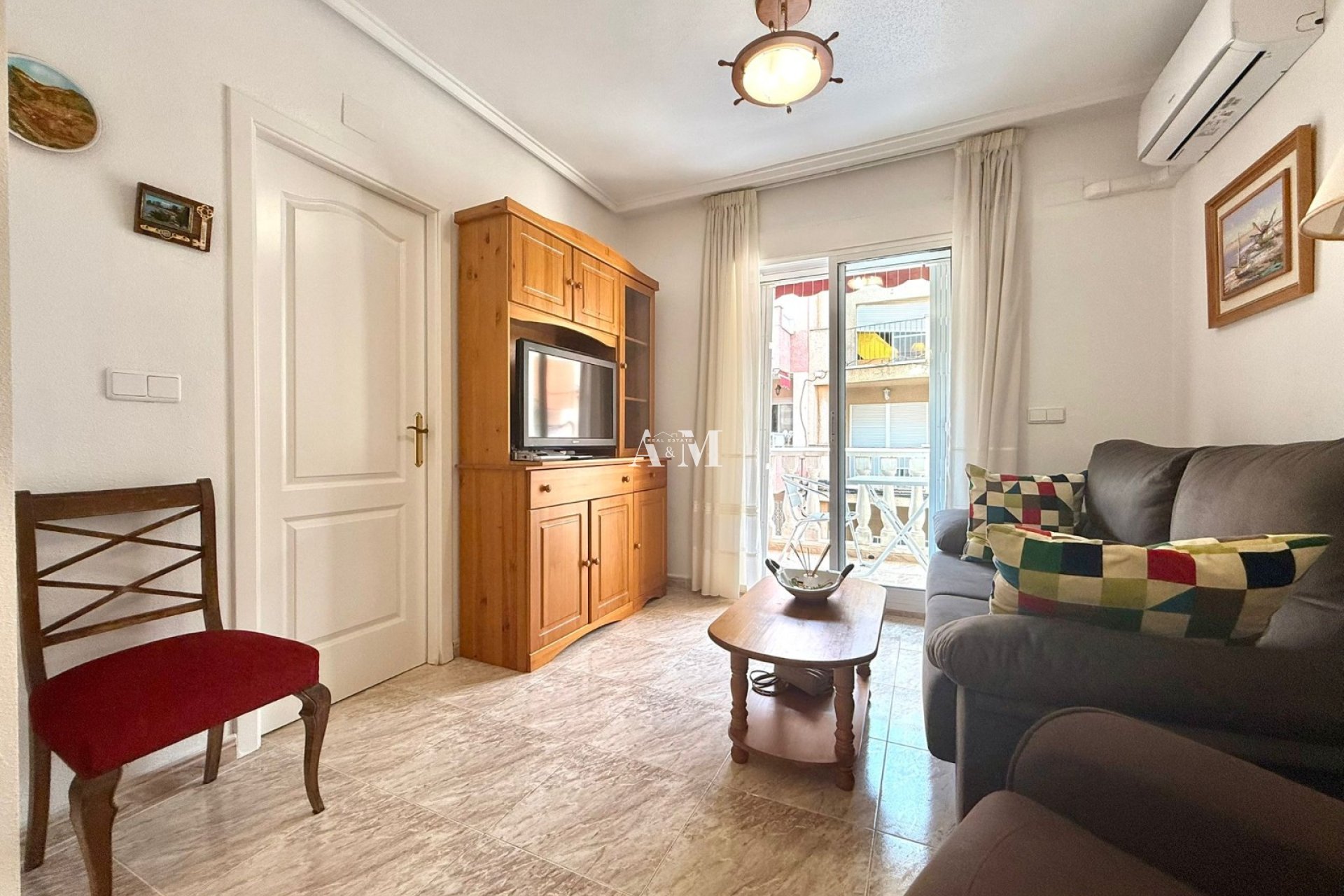 Alquiler a largo plazo - Apartamento / piso - Torrevieja - Playa de los Locos