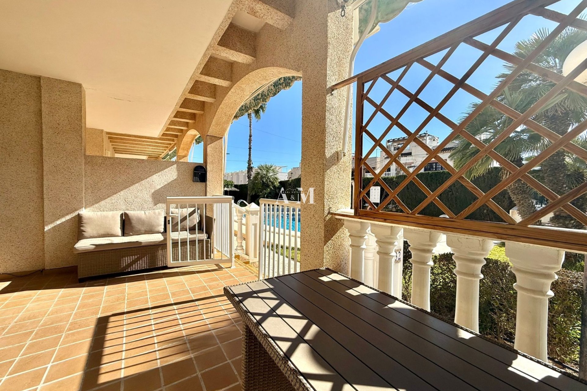 Alquiler a largo plazo - Apartamento / piso - Torrevieja - Playa de los Locos