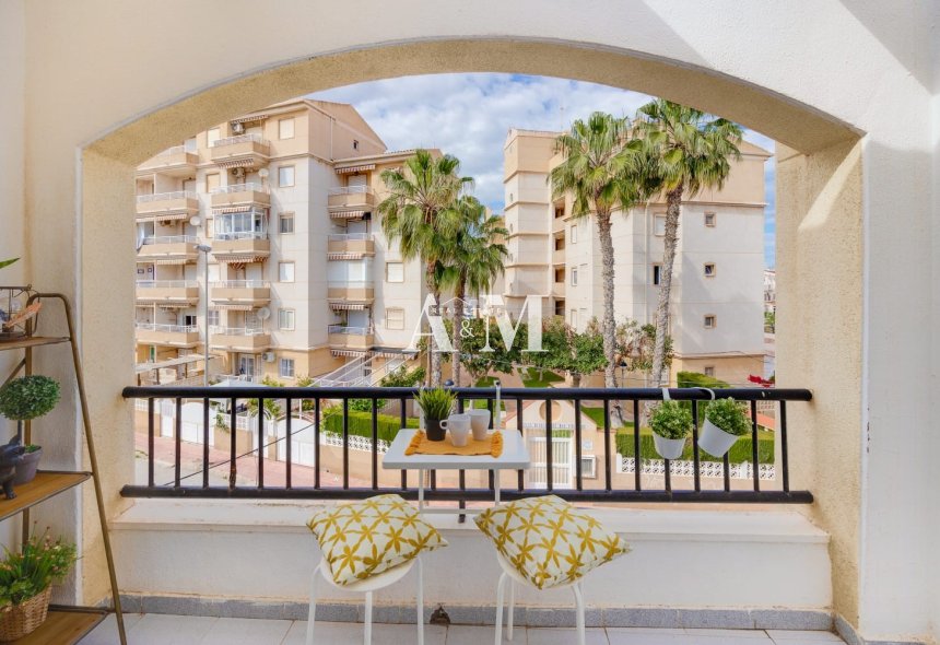 Alquiler a largo plazo - Apartamento / piso - Torrevieja - Playa de los Locos