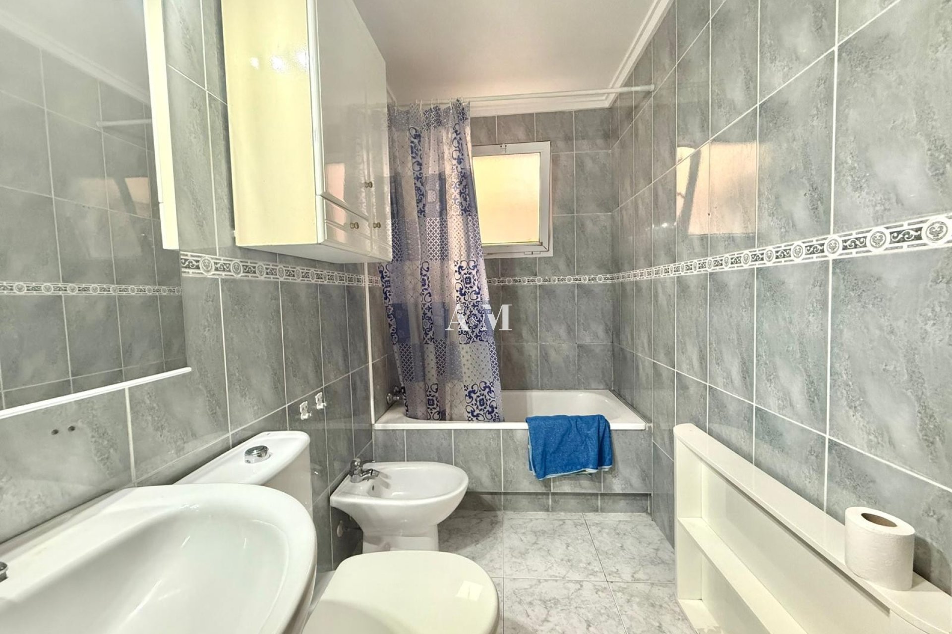 Alquiler a largo plazo - Apartamento / piso - Torrevieja - Playa de los Locos